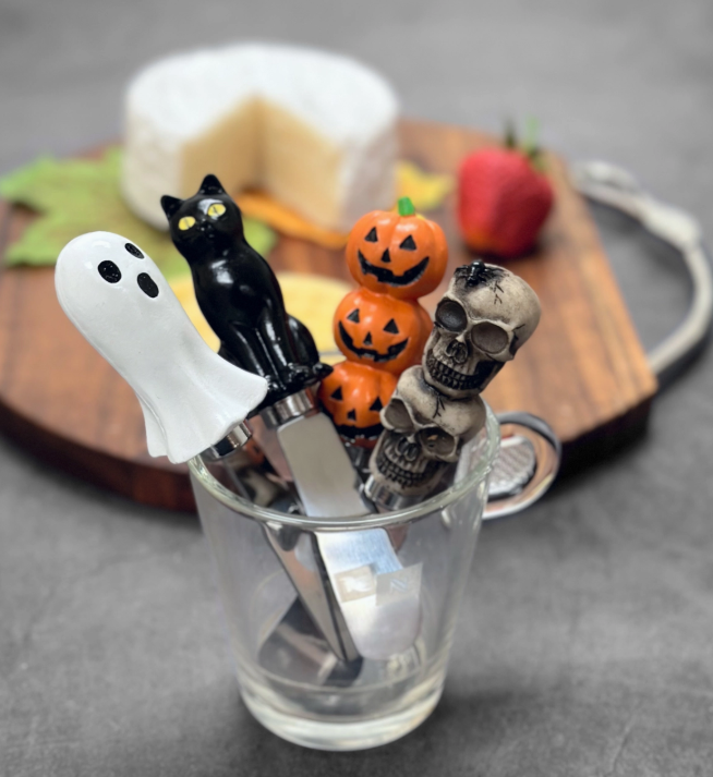 Halloween Polyresin Cheese Spreader