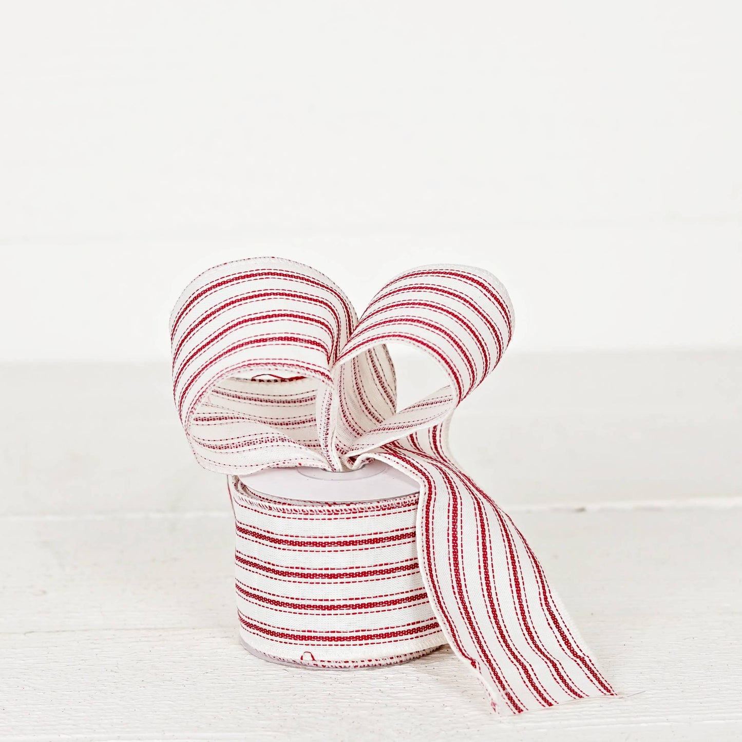 57R0932 - 2.5inWx10Yard Wired Ribbon-French Red White Stripe