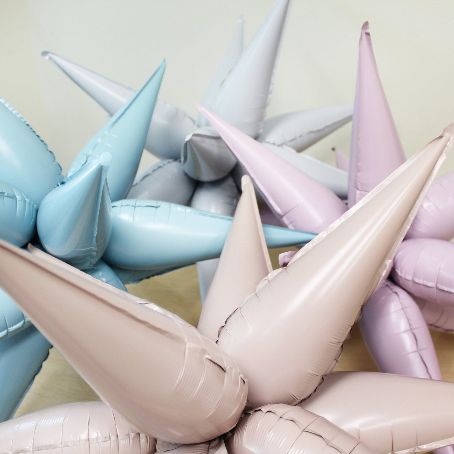Blush Starburst Cluster Balloon