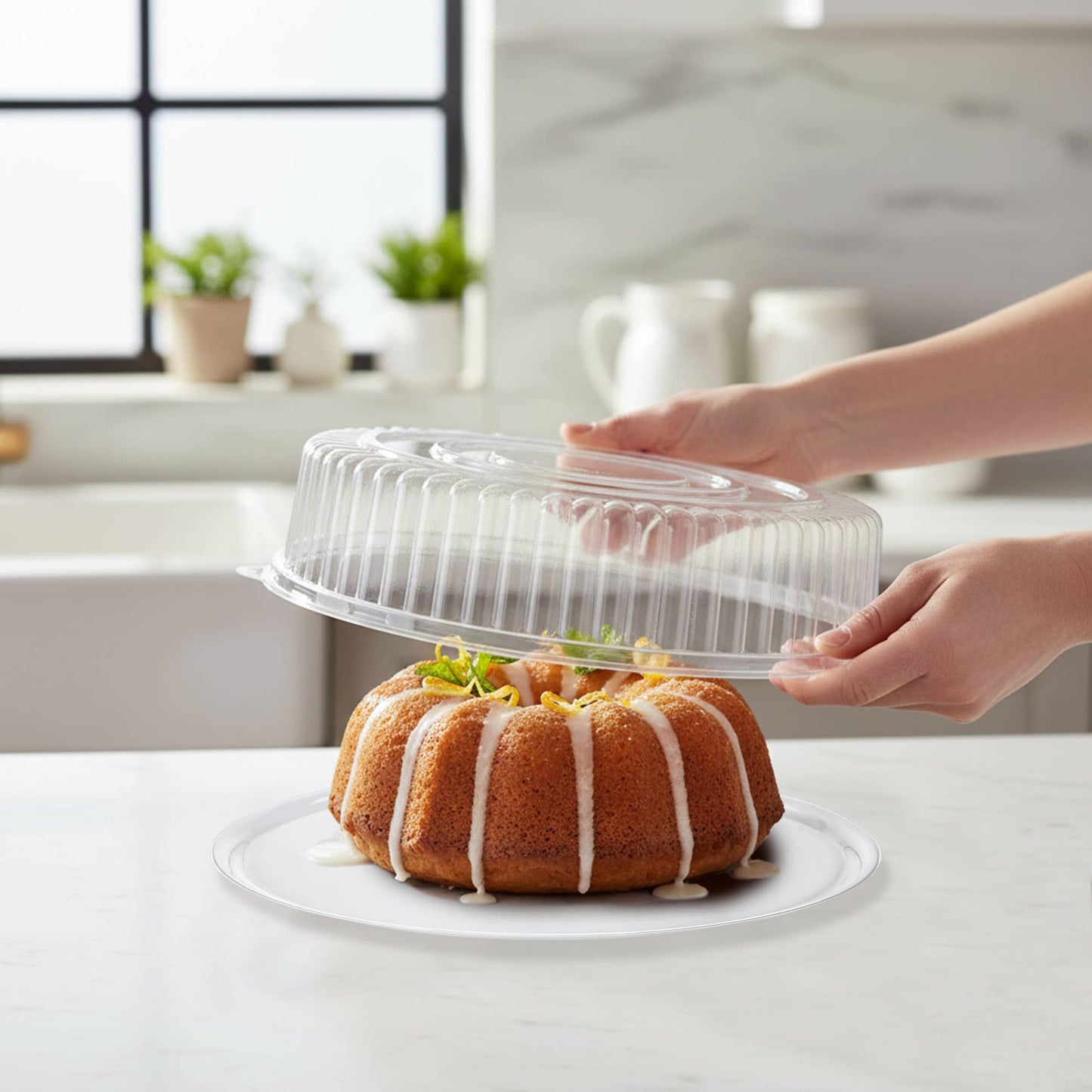 16" Clear Round Plastic Trays with Lids - 25 Sets - themonogram manor