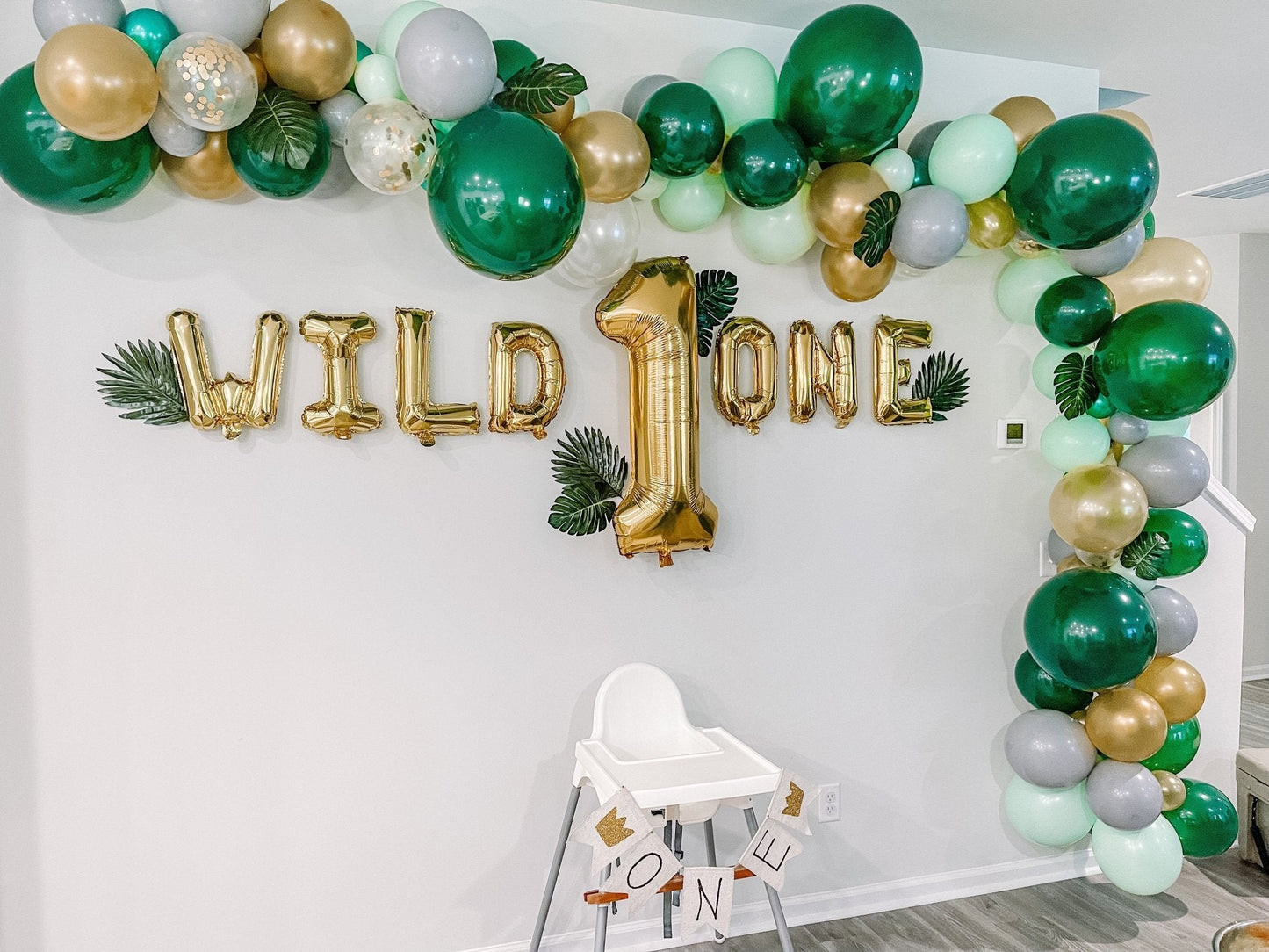 Safari Balloon Garland Kit – Green and Gold