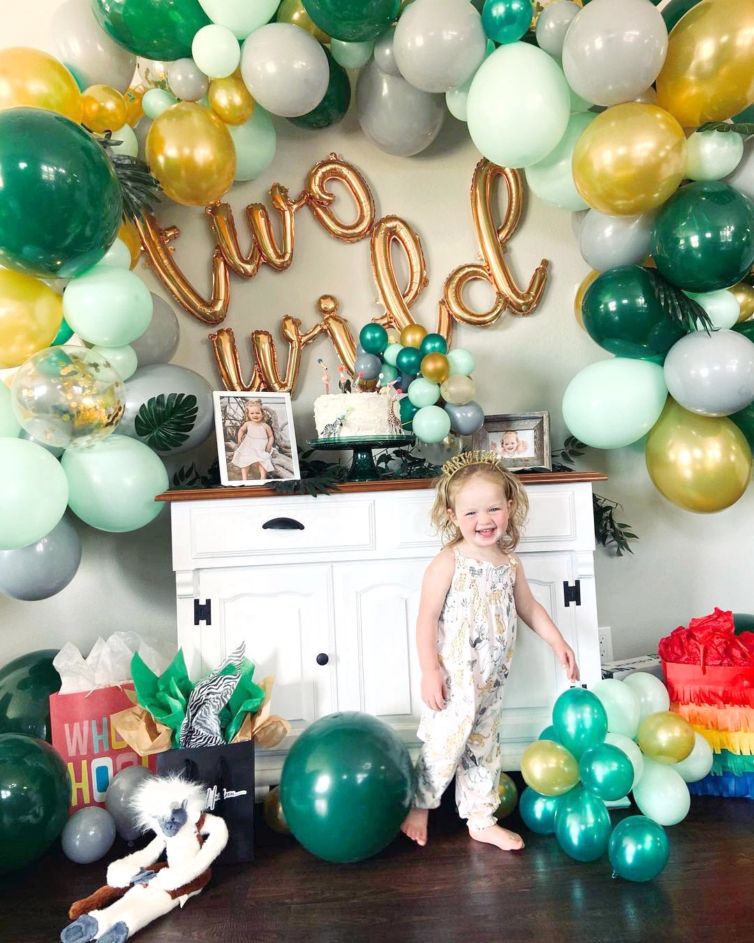 Safari Balloon Garland Kit – Green and Gold