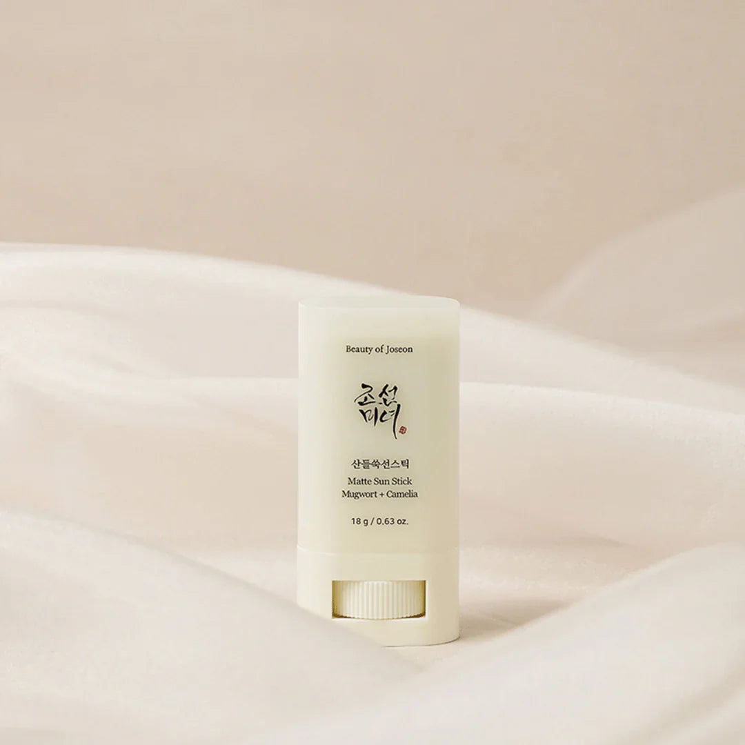 Matte Sunstick Mugwort + Camelia SPF 50+ PA++++