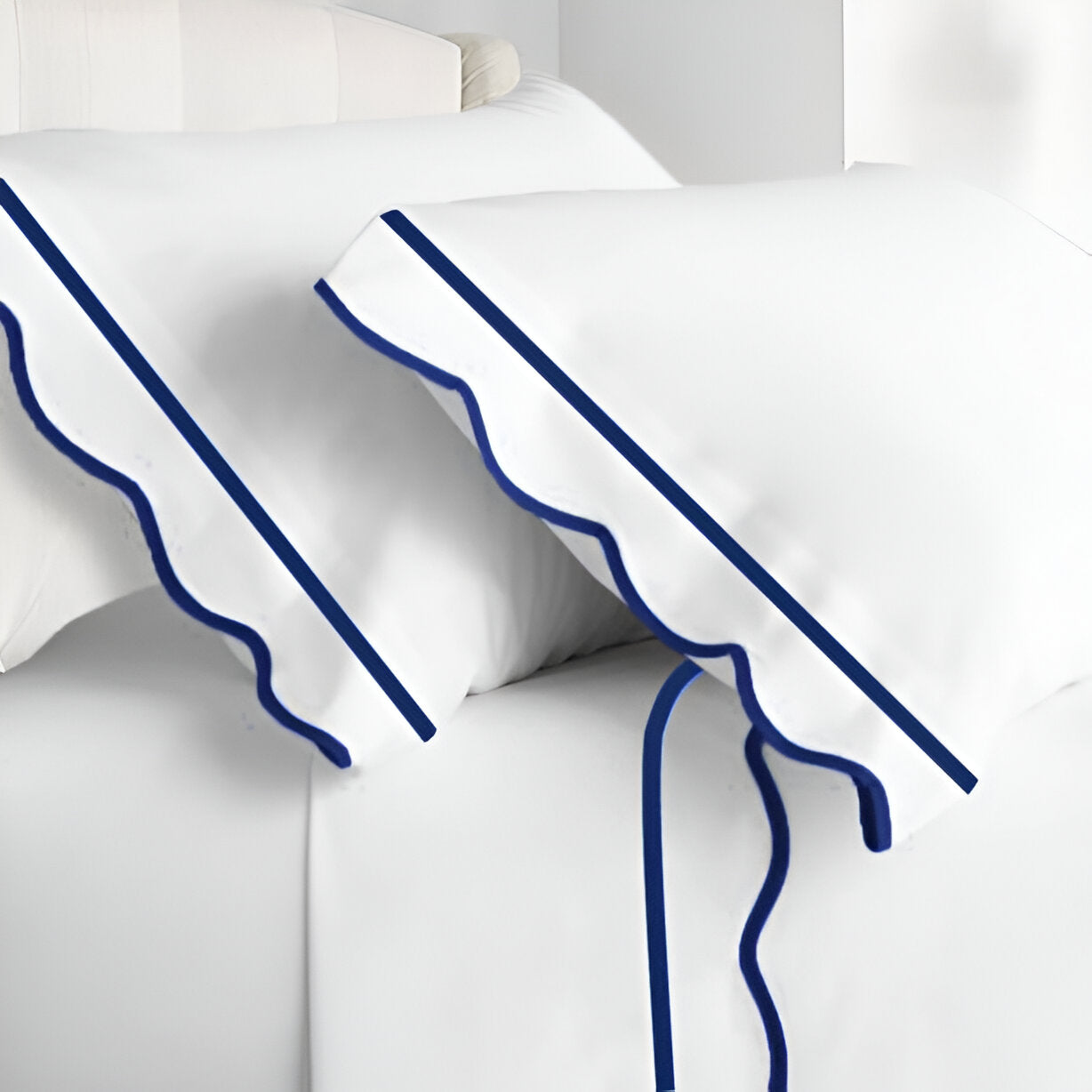 400TC Cotton Scallop Embroidery & Border Sateen Solid Pillowcases (Set Of 2)