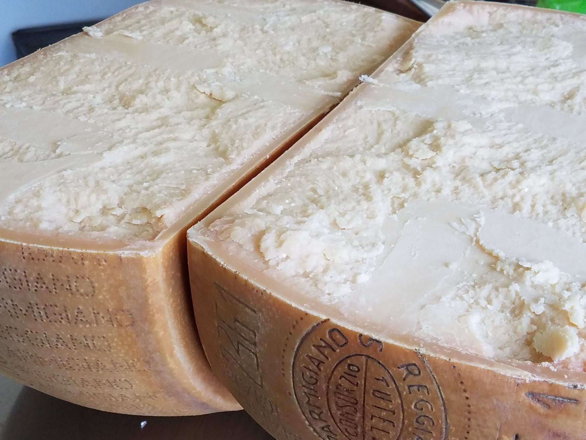 Fresh Grated Parmigiano Reggiano DOP Mitica® 24 months - themonogram manor 