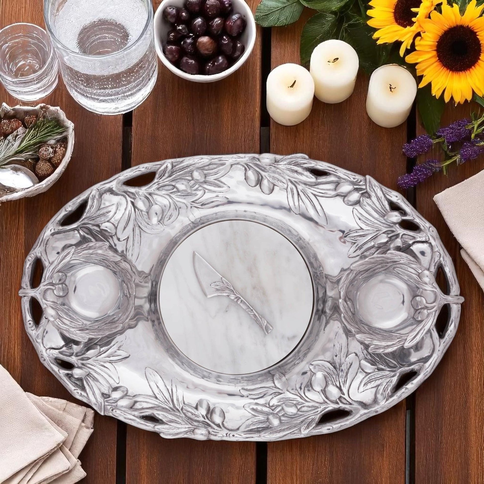 Olive Entertainment Tray - themonogram manor 