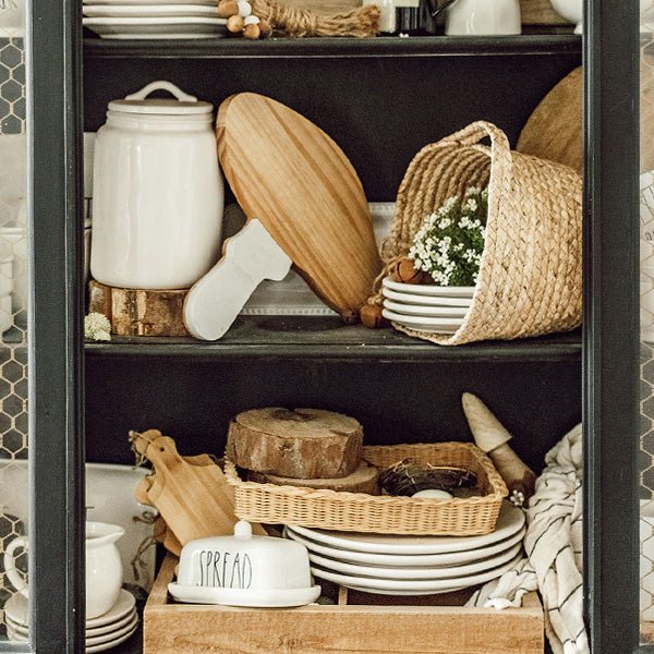 Marble and Wood Mushroom Cutting Board - themonogram manor 