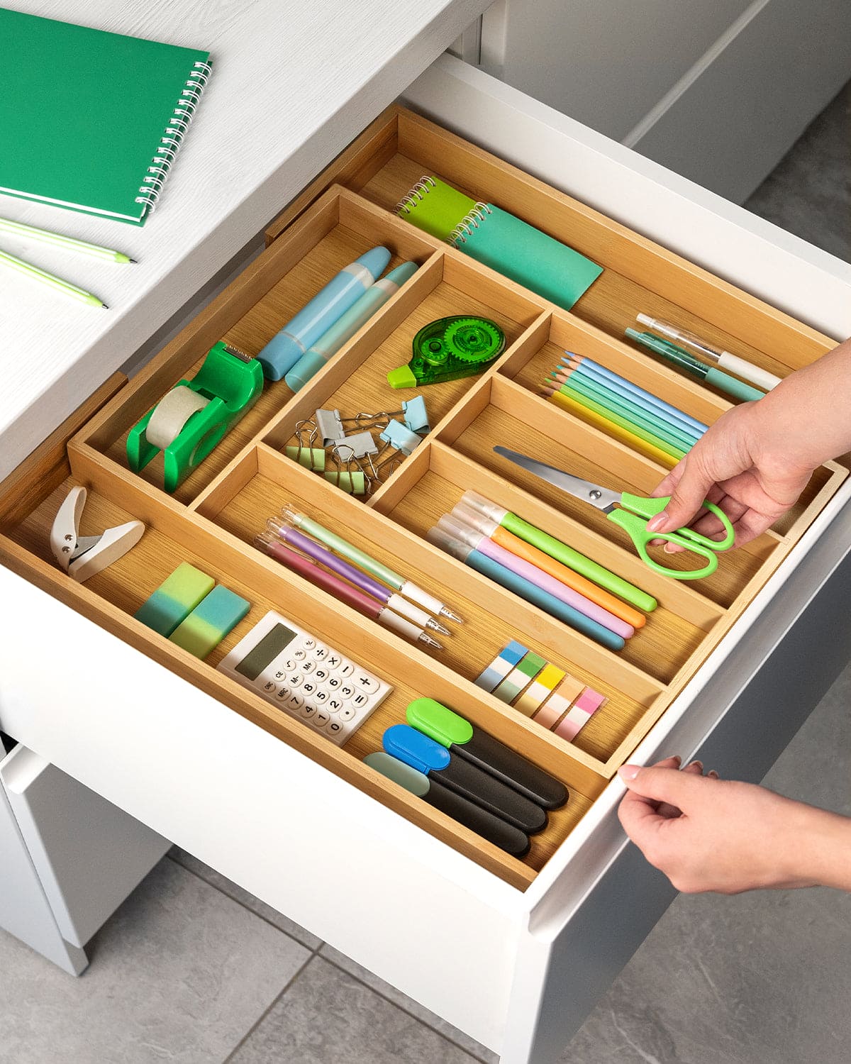 Expandable Silverware Organizer (8 Slots) - themonogram manor 