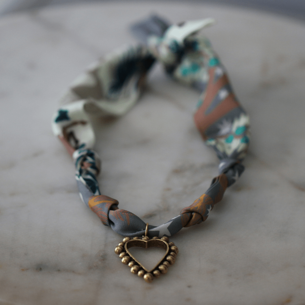 Beaded Heart Scarf Necklace - themonogram manor 