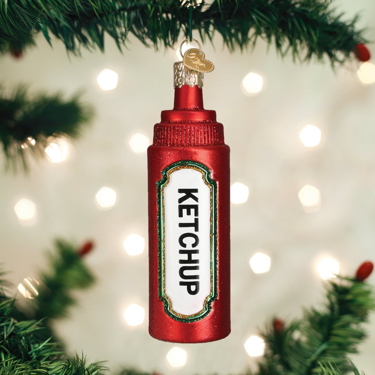 Ketchup Ornament - #themonogram manor #