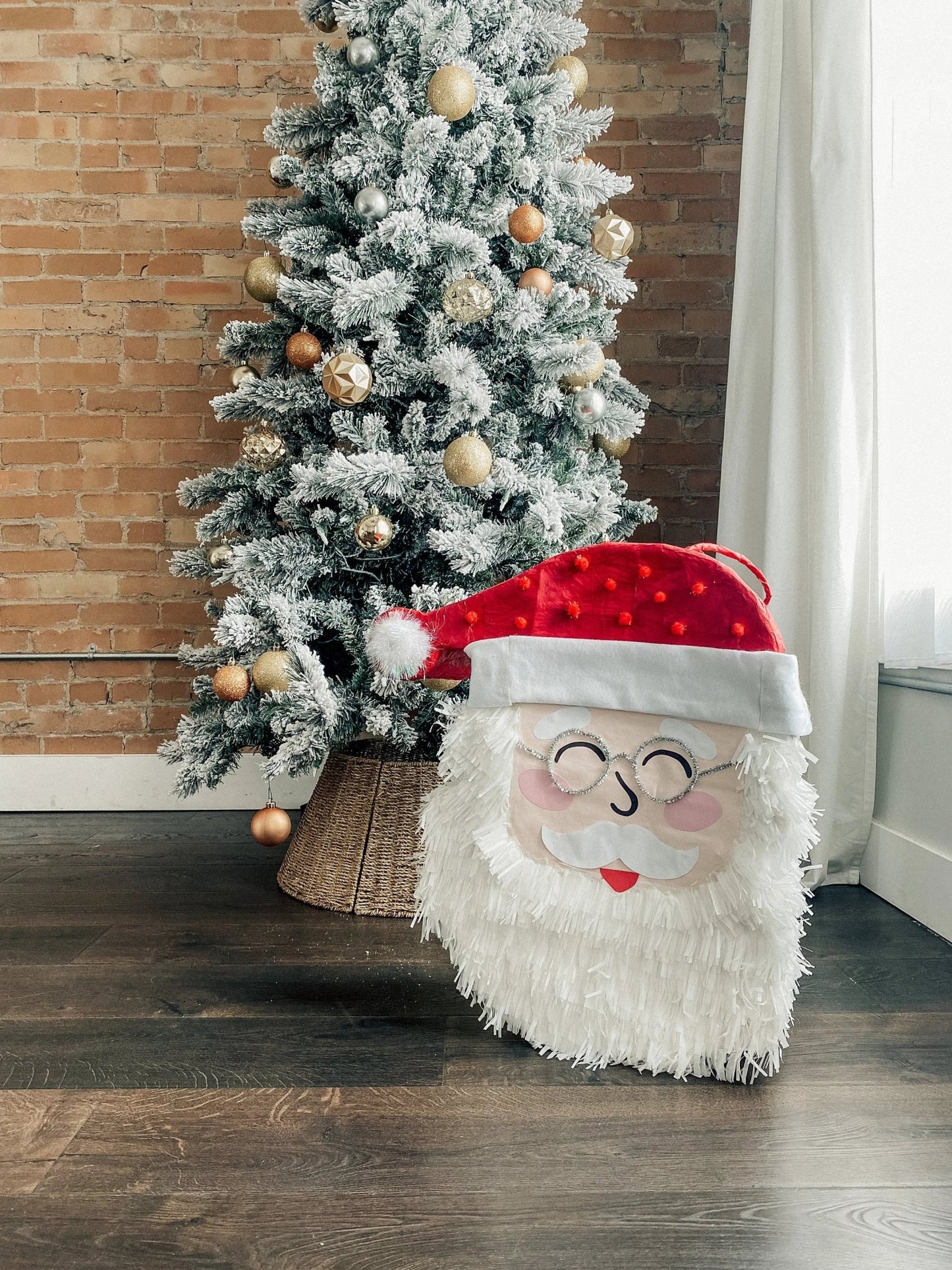 🎅 Santa Claus Piñata – Handmade 22” Christmas Party Decoration & Candy Holder - themonogram manor 