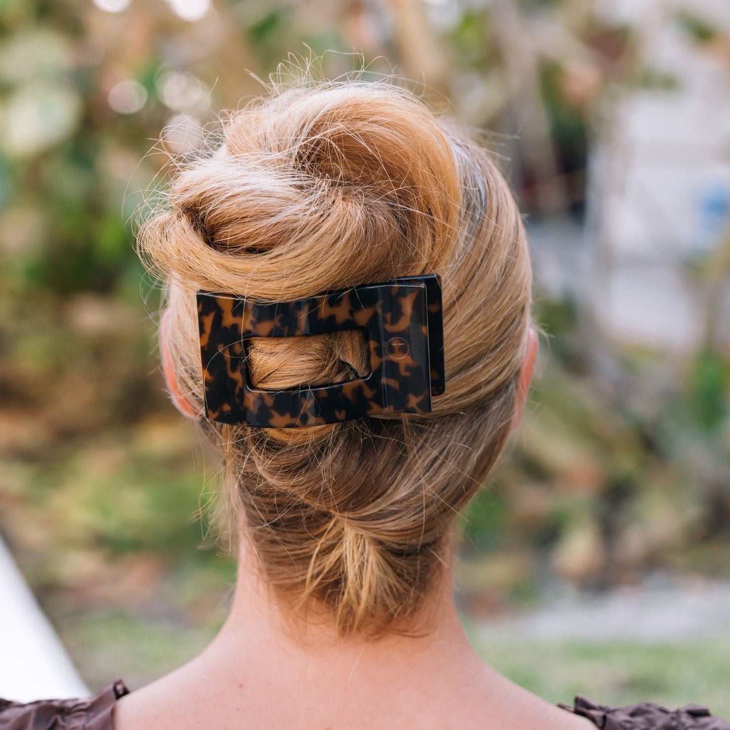 Tortoise Large Flat Rectangle Hair Clip - themonogram manor 