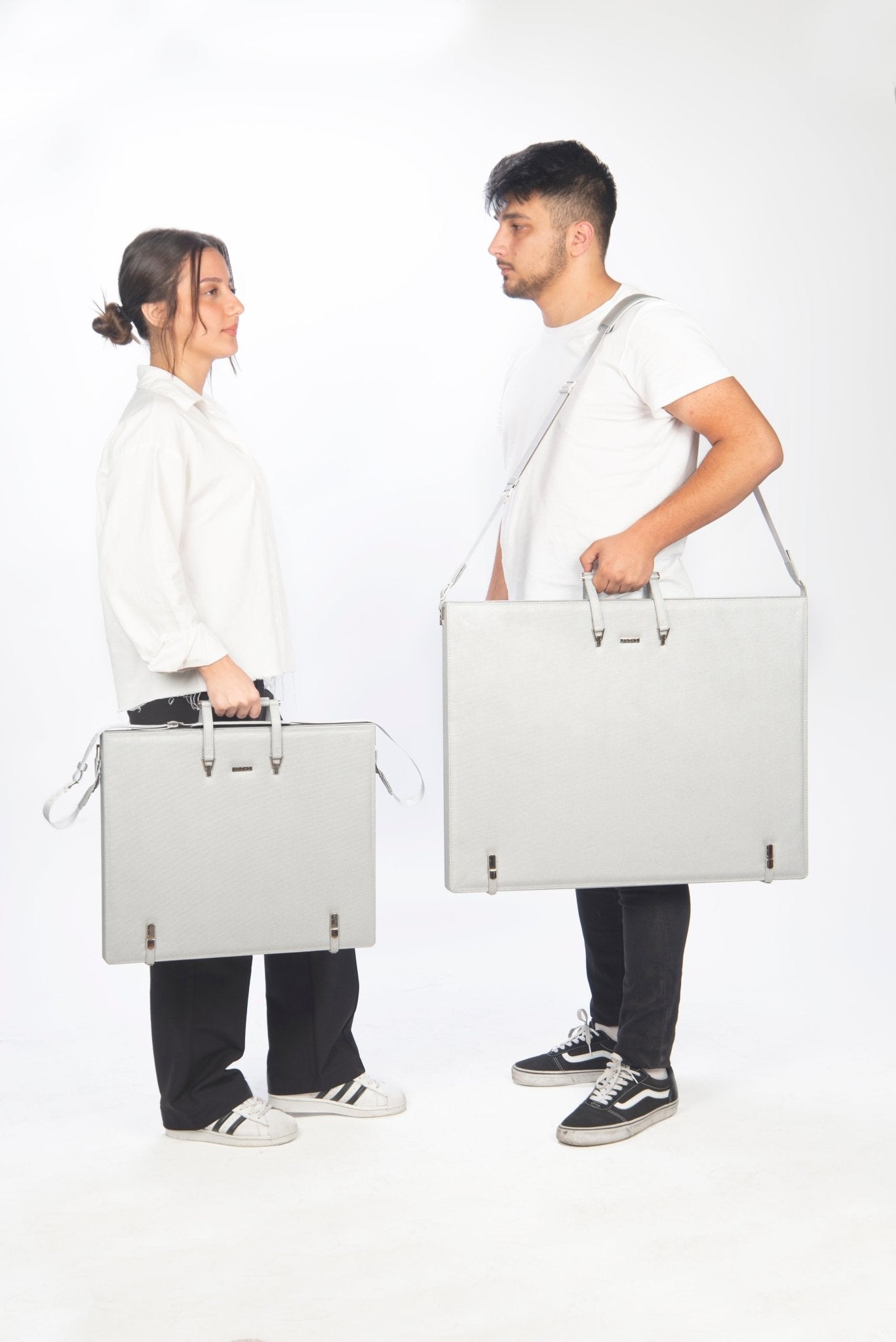 Leather Binder Leather Portfolio Gifts For Painters - Portfolio Binder - Art Supplies Organizer - themonogram manor 