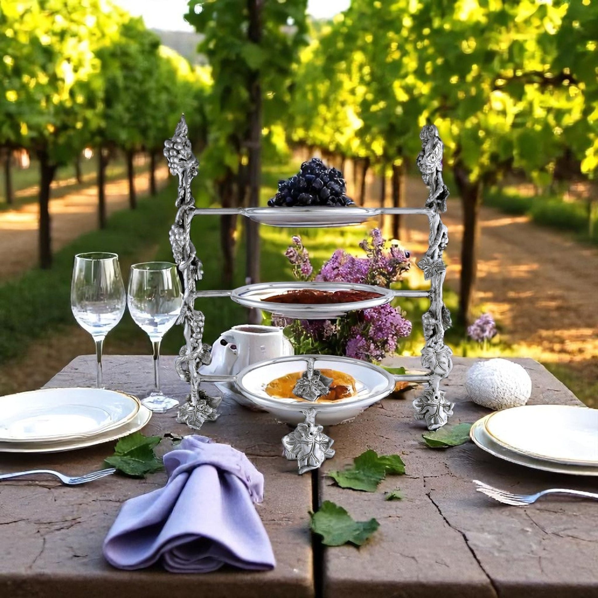 Grape Dinner Plate Caddy - themonogram manor 
