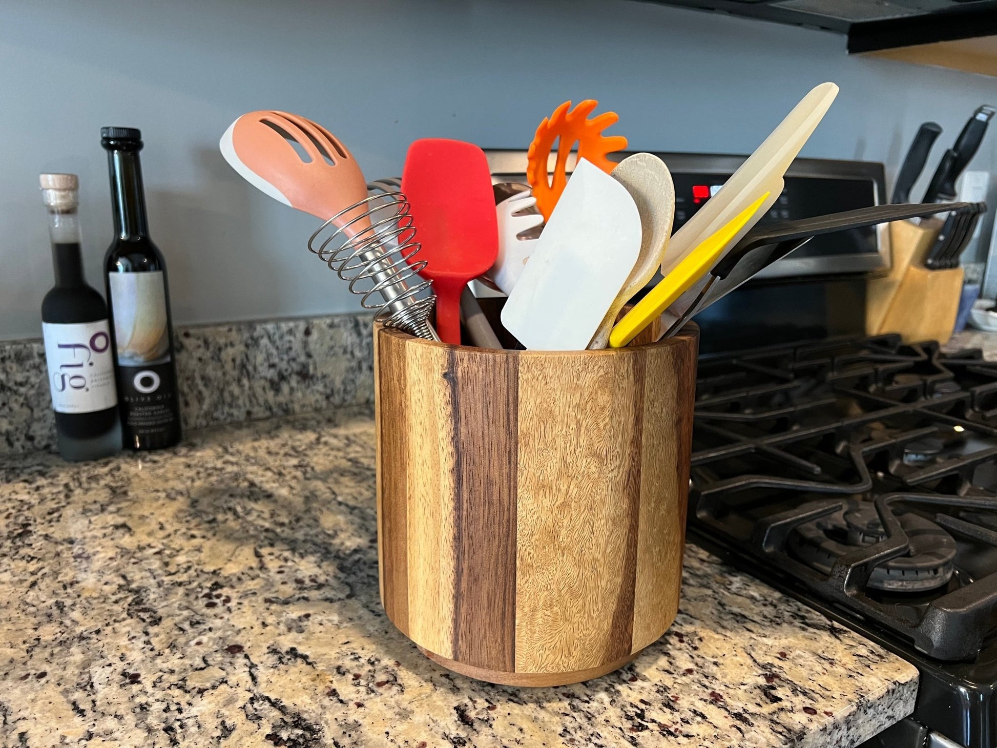 Rotating Lazy Susan Utensil Holder - themonogram manor 