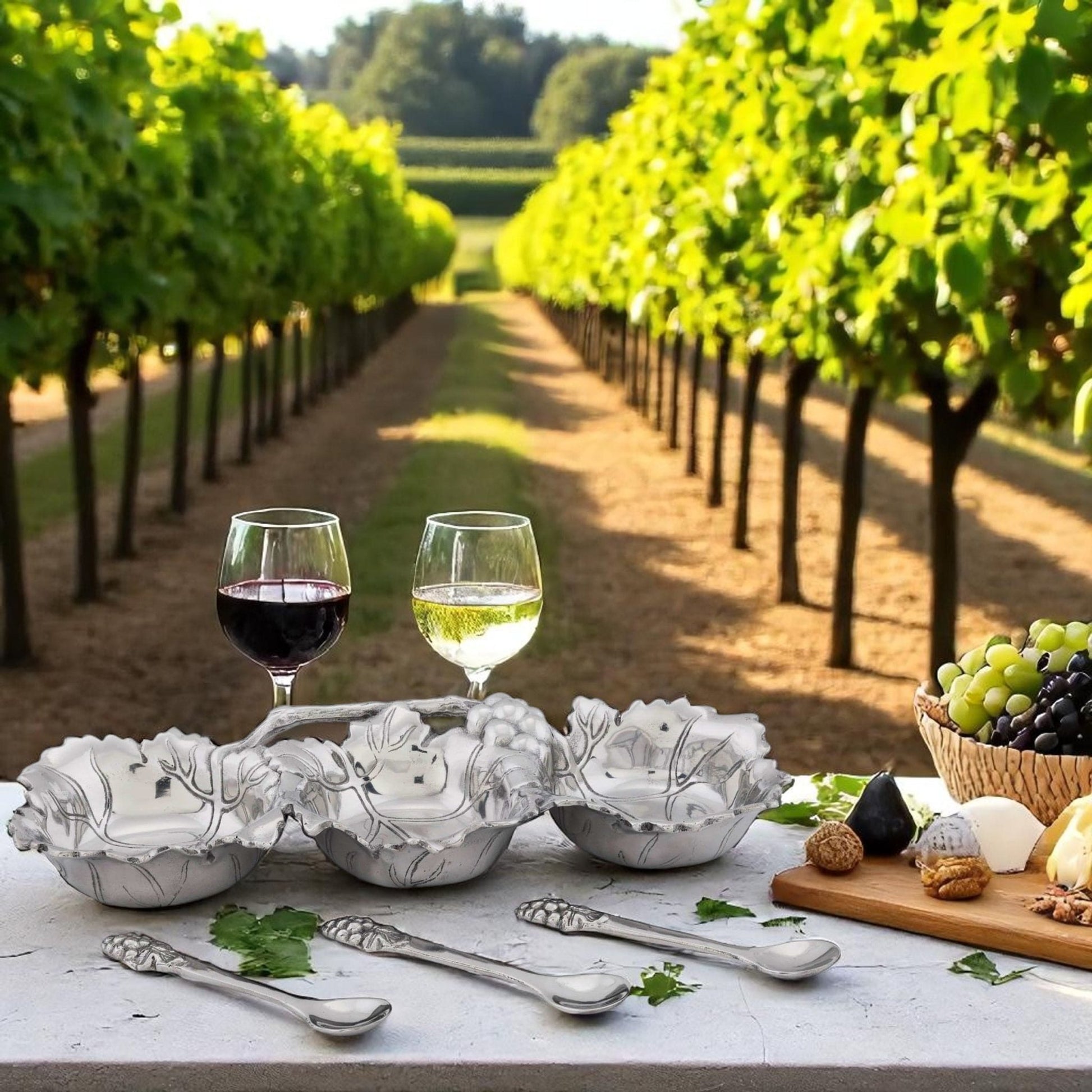 Grape Condiment Server - themonogram manor 
