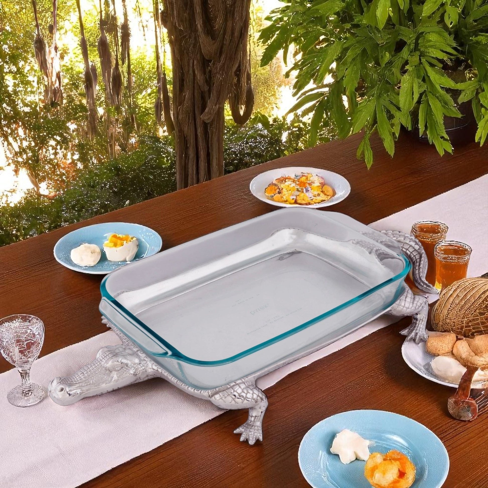 Alligator Pyrex Holder 3qt - themonogram manor 