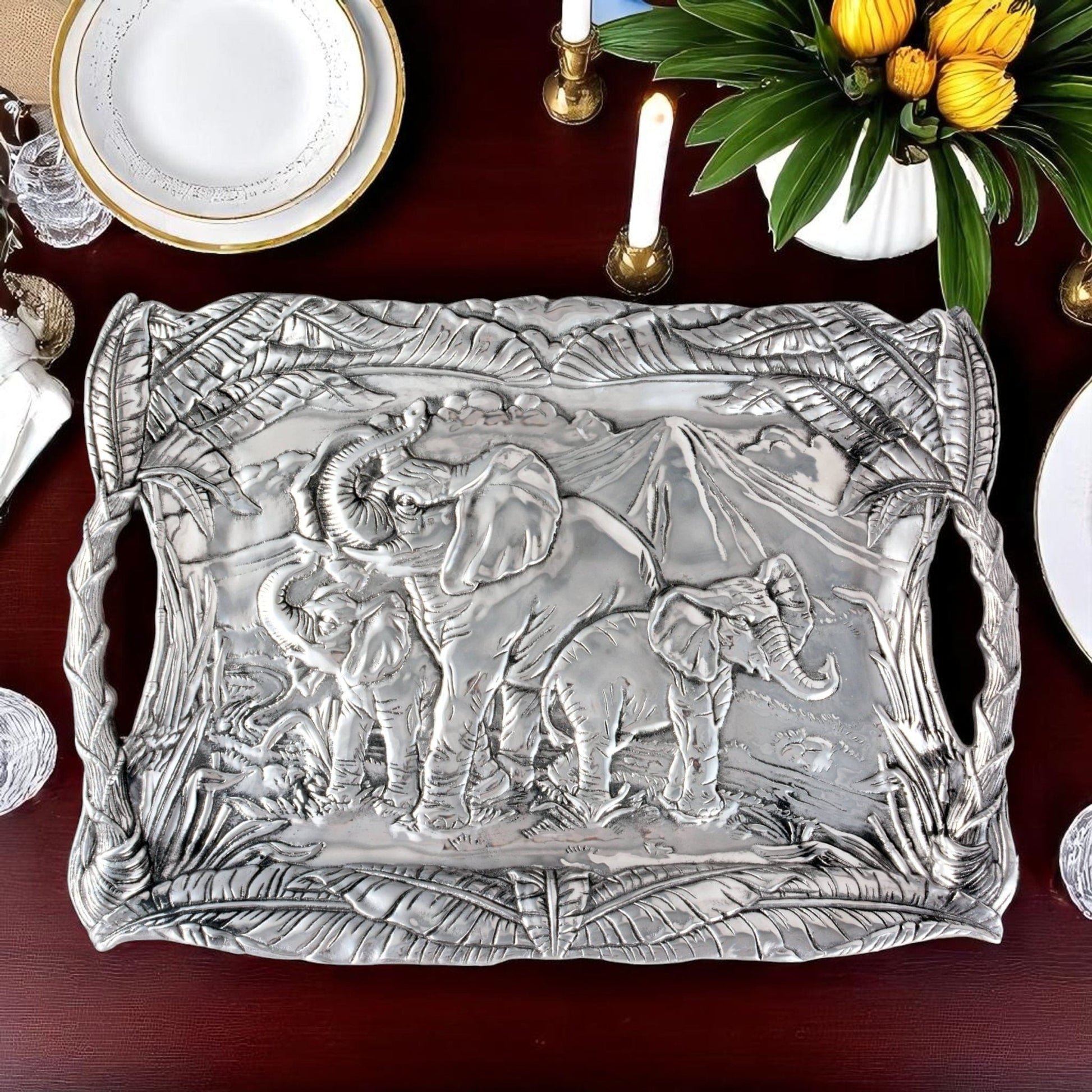 Elephant Clutch Tray - themonogram manor 