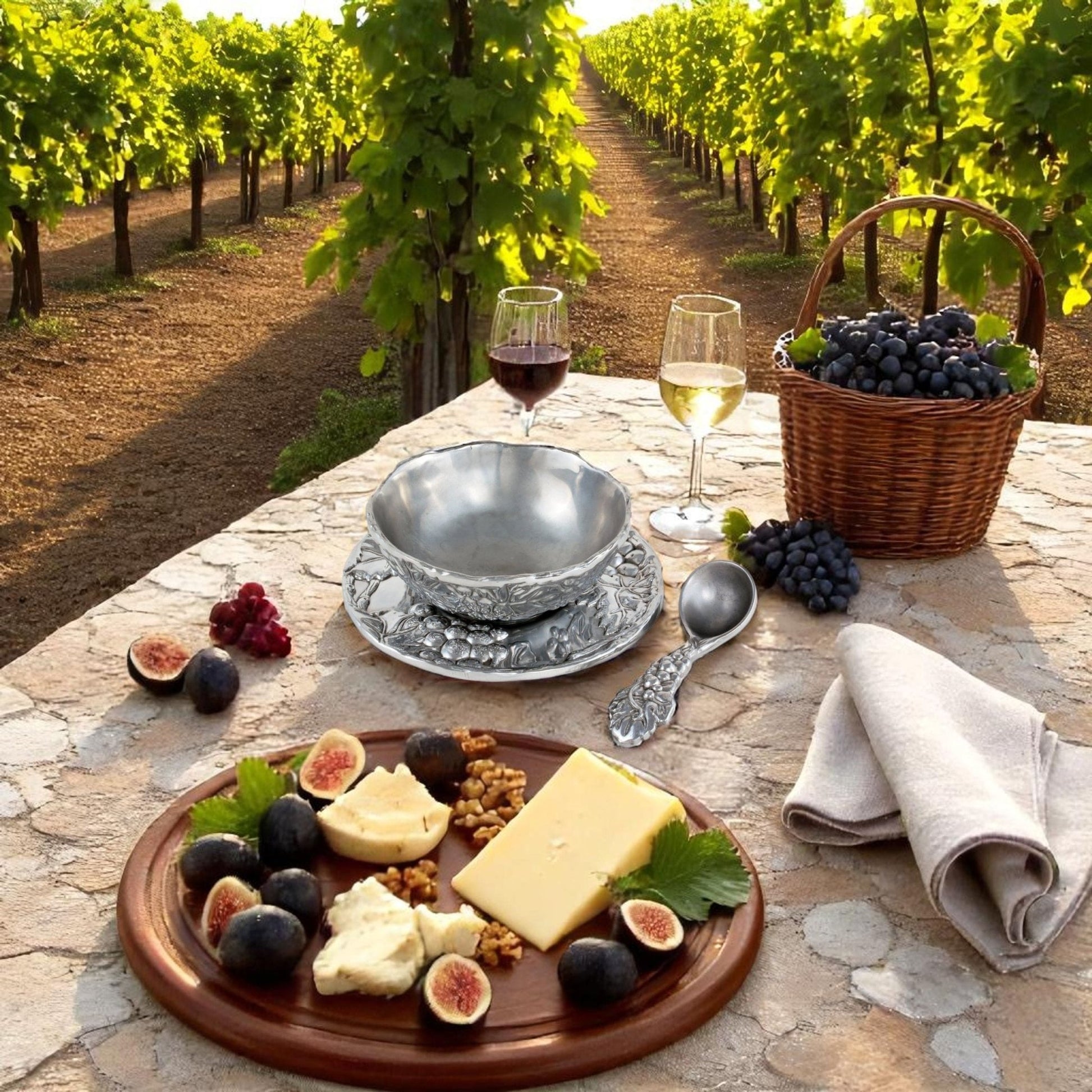 Grape Condiment Server - themonogram manor 