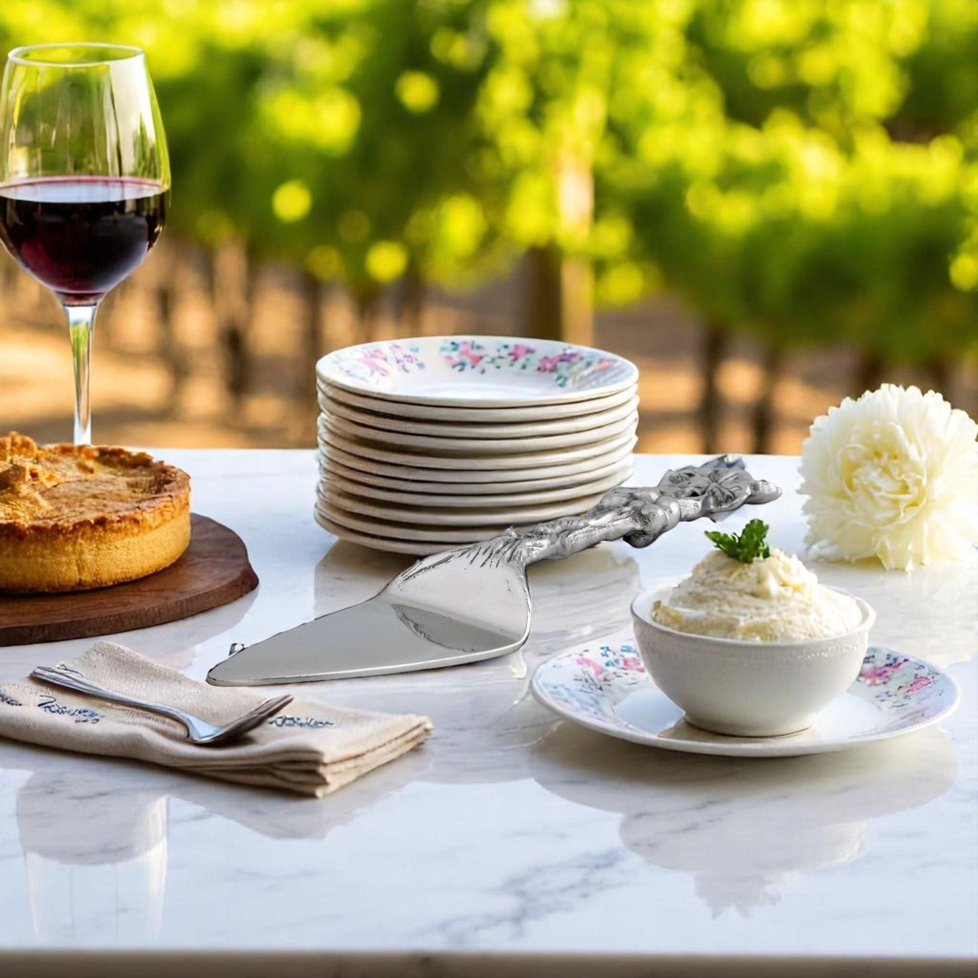 Grape Pie Server - themonogram manor 