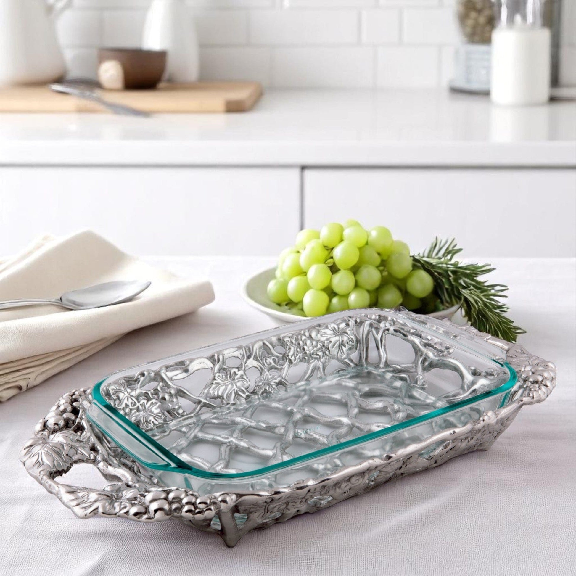 Grape Pyrex Holder 3qt - themonogram manor 