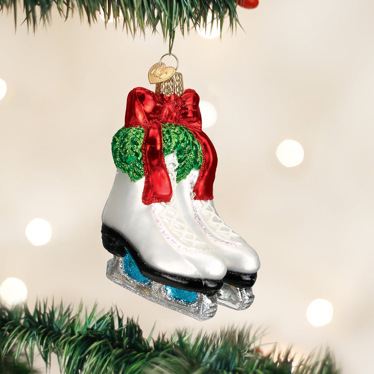 Holiday Skates Ornament - #themonogram manor #