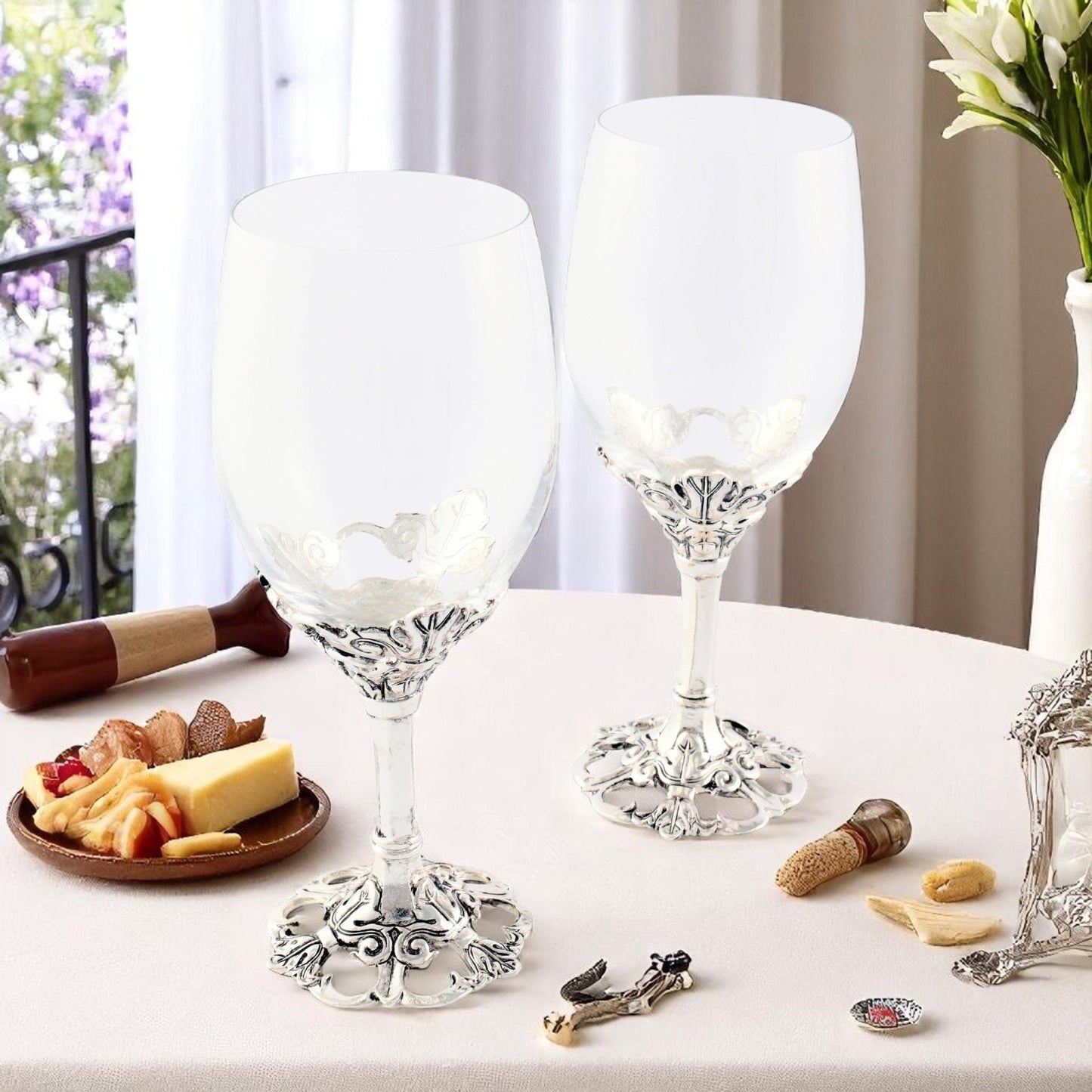 Fleur-De-Lis Wine Glasses - themonogram manor 
