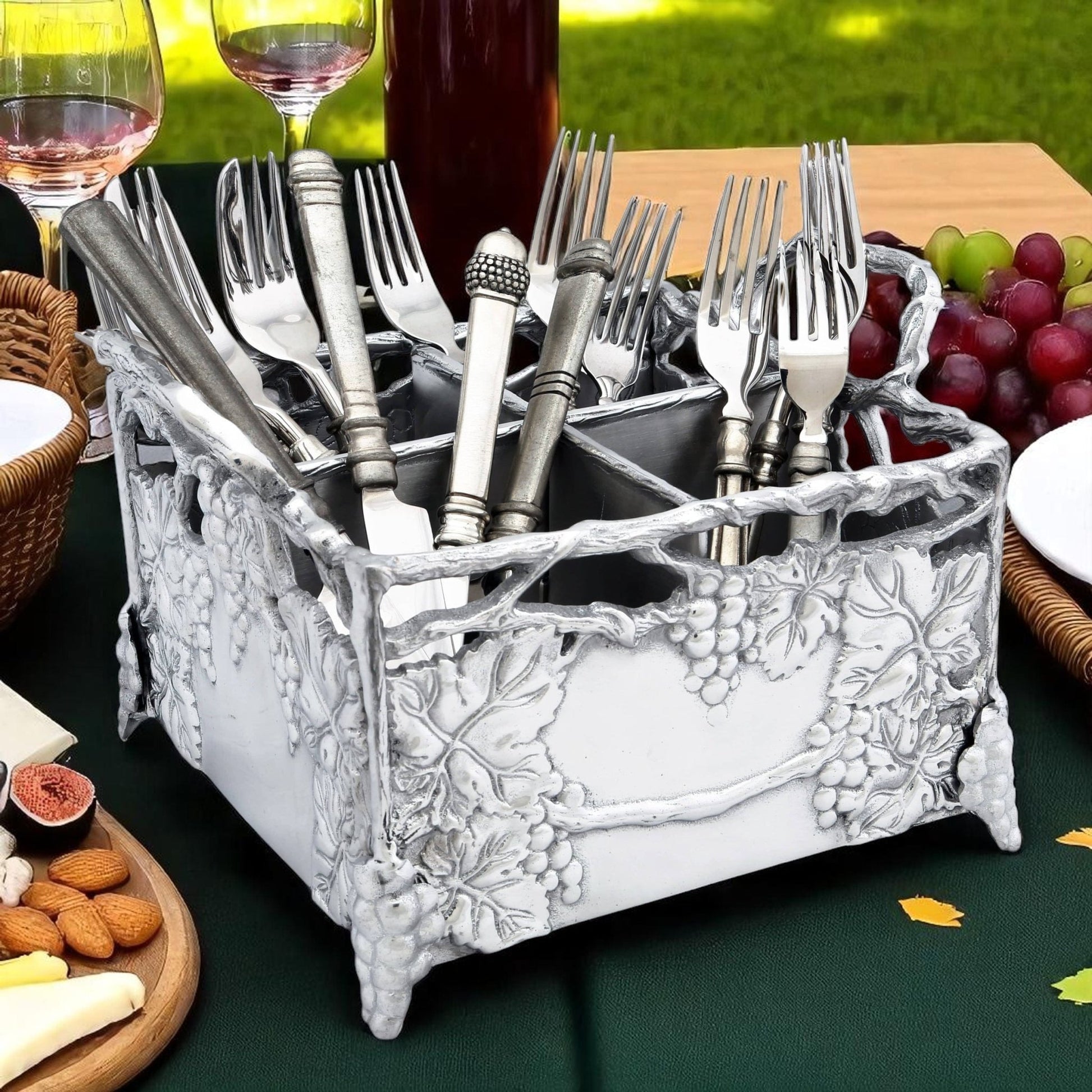 Grapevine Flatware Caddy - themonogram manor 
