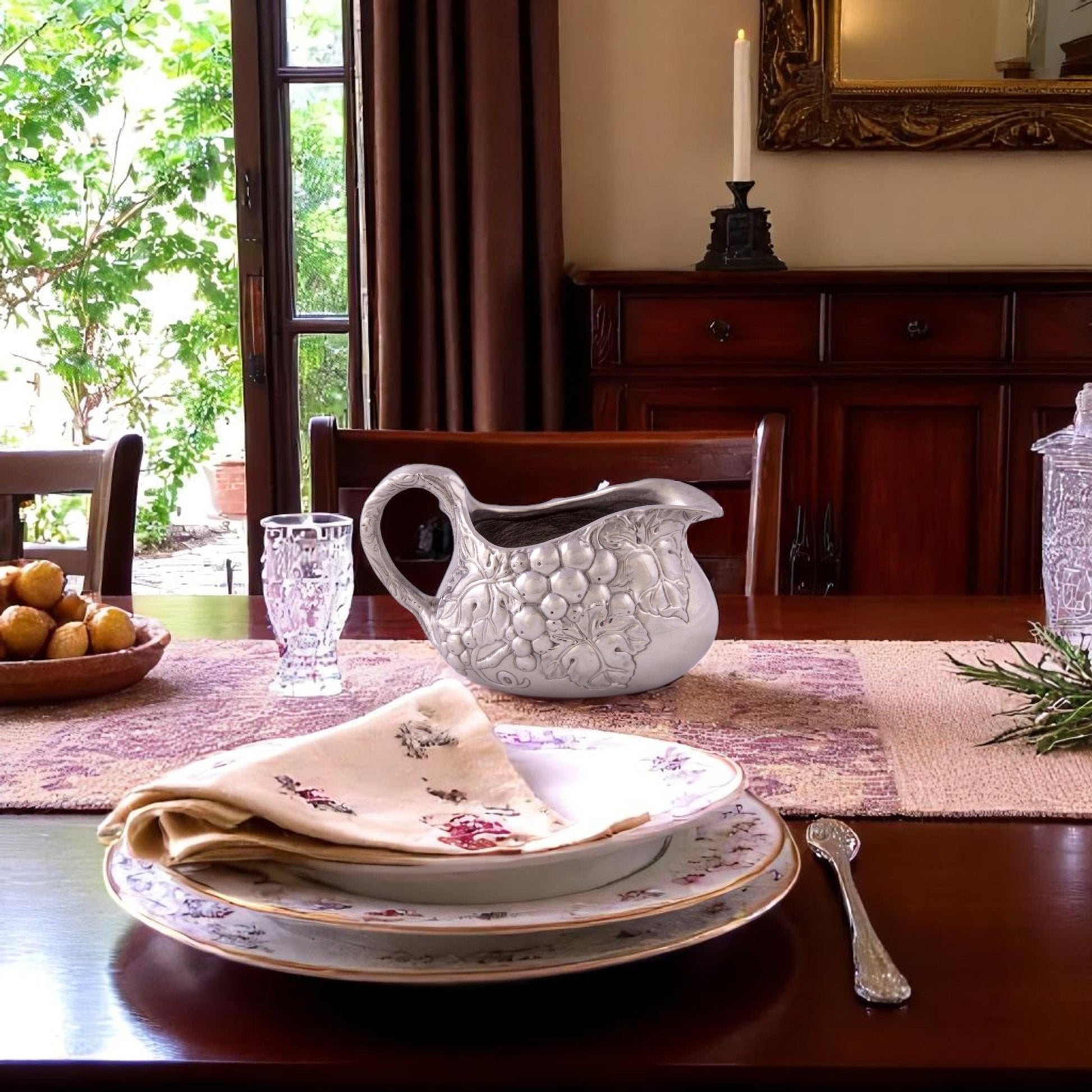 Grape Gravy Boat - themonogram manor 