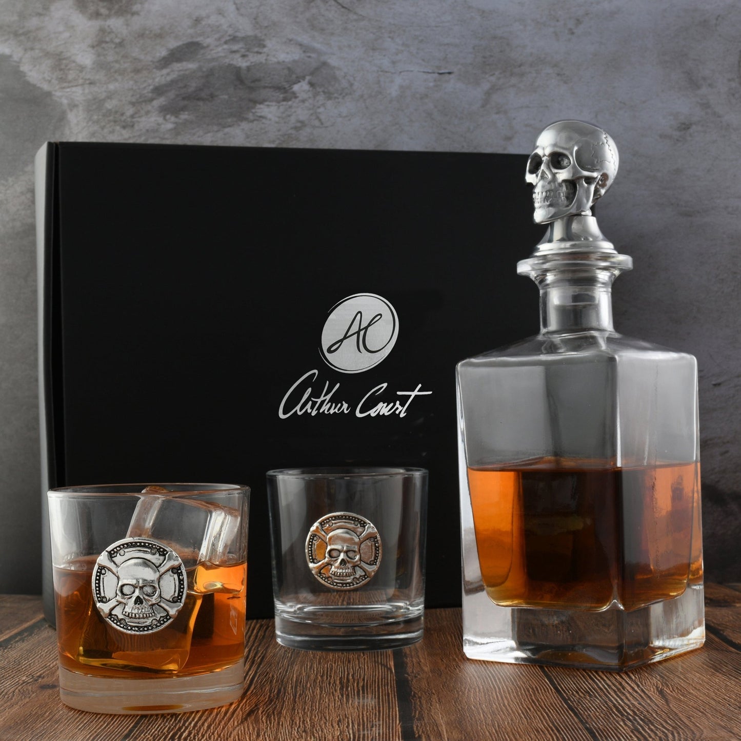 Skull Decanter Set with a set Double old Glasses - themonogram manor 