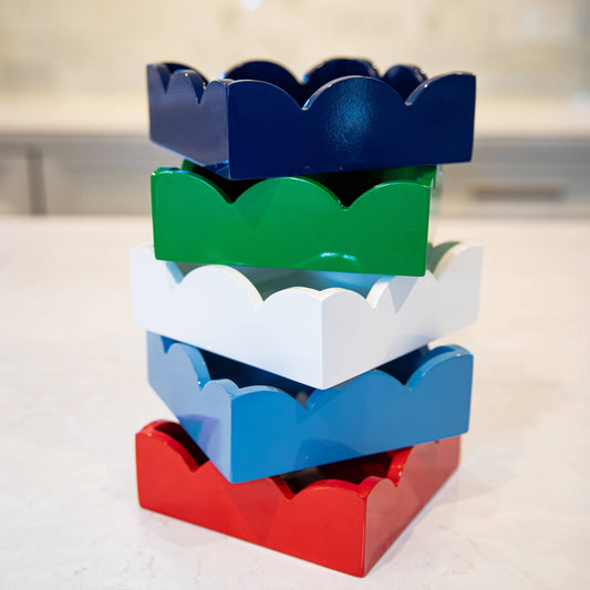 Lacquered Scalloped Napkin Holder | Green - themonogram manor 