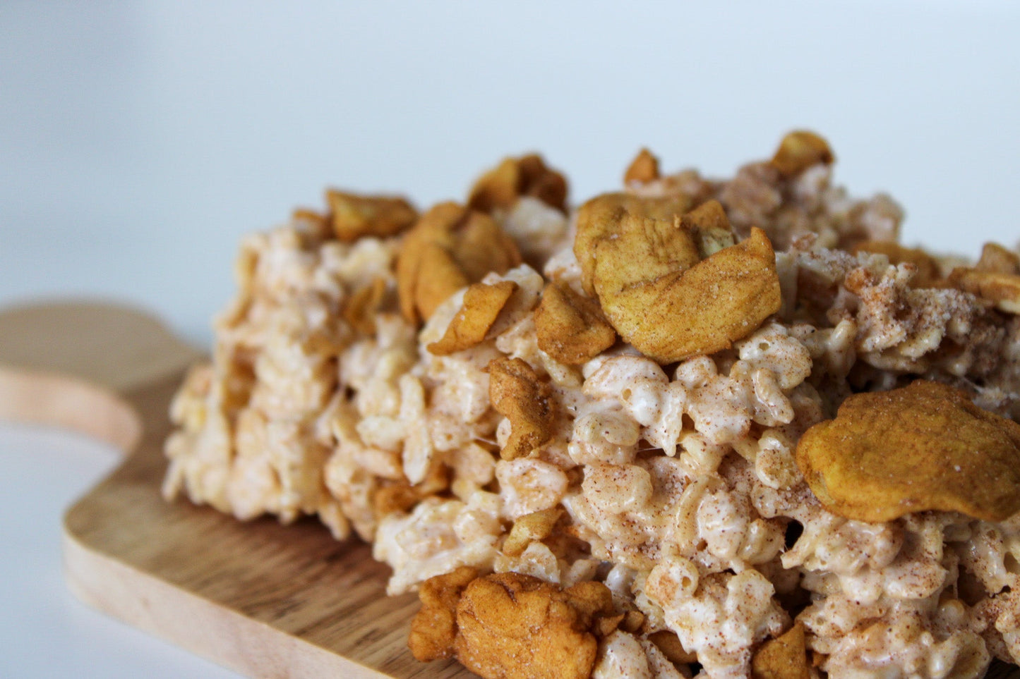 "Clusters" Apple Pie Crispie Mix Clusters - themonogram manor 