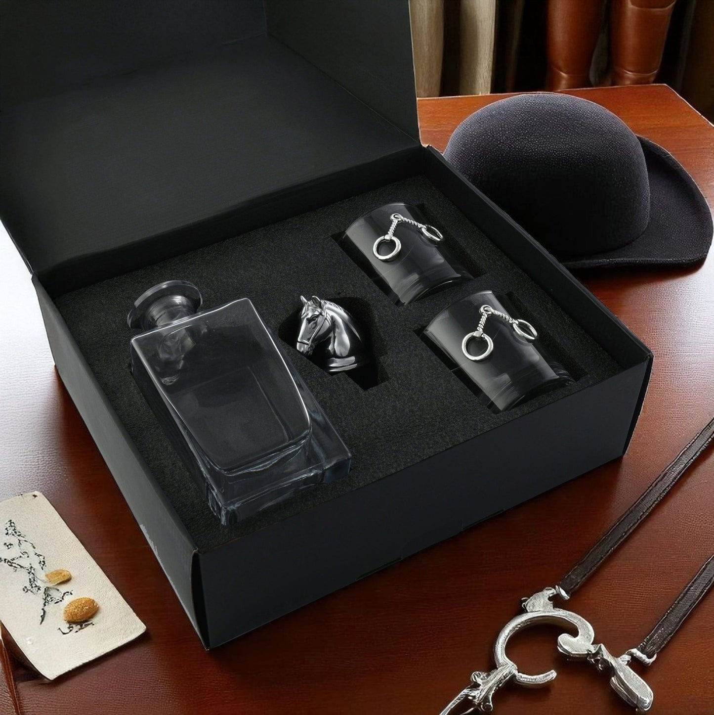 Equestrian Decanter Set with Glasses - themonogram manor 