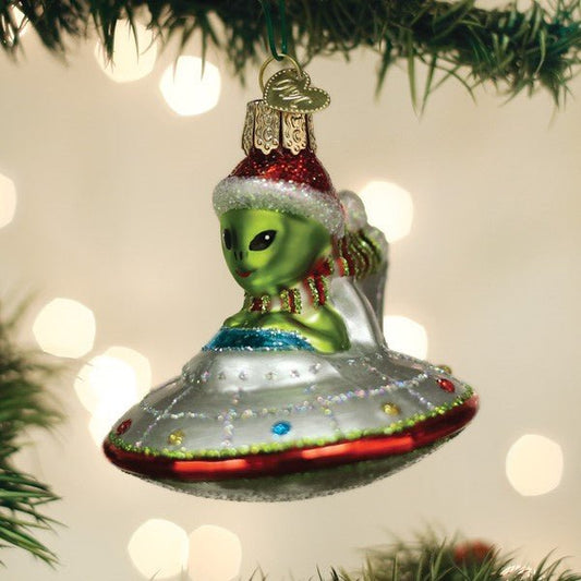 Christmas UFO Ornament - #themonogram manor #