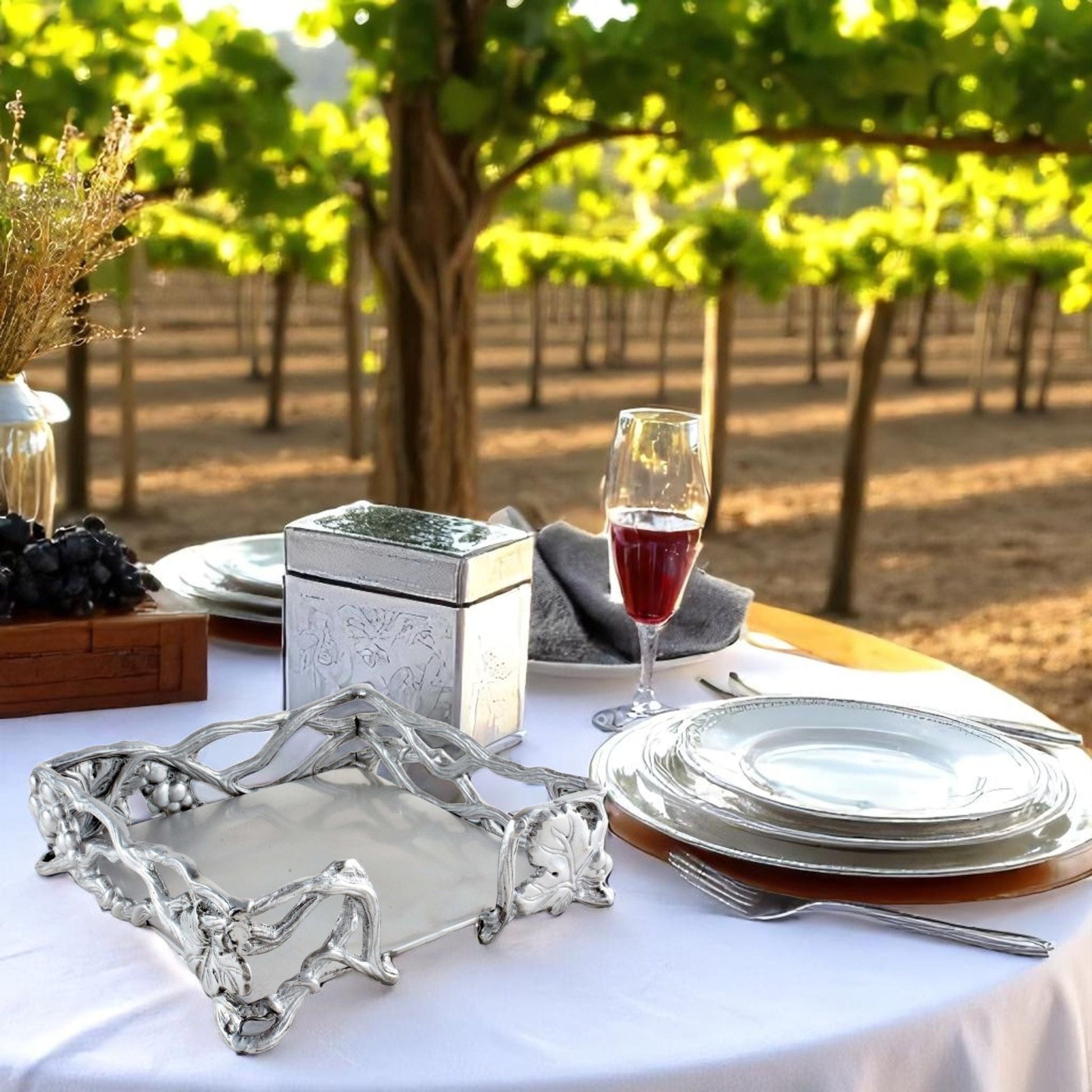 Grape Open Vine Napkin Box - themonogram manor 