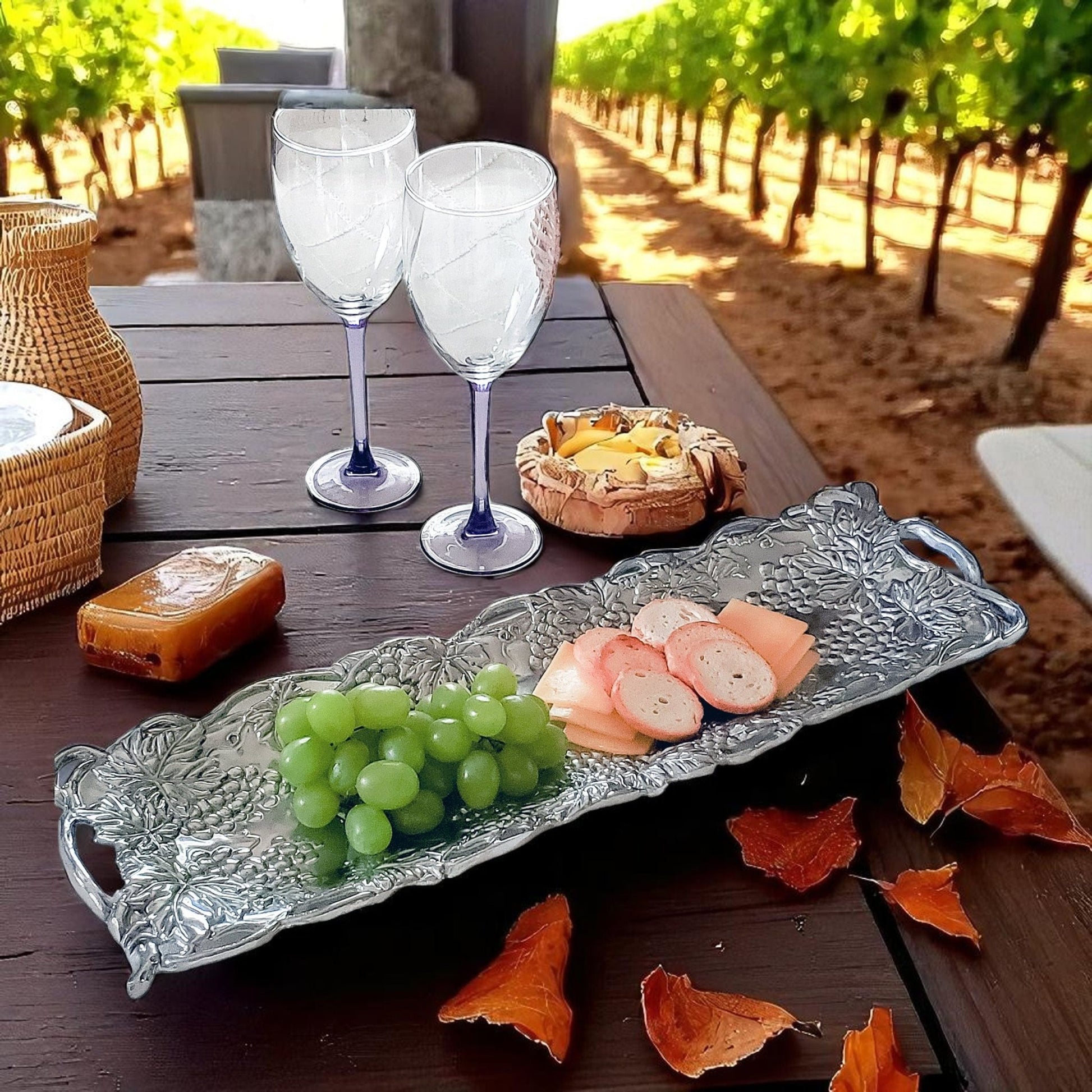 Grape Oblong Tray - themonogram manor 