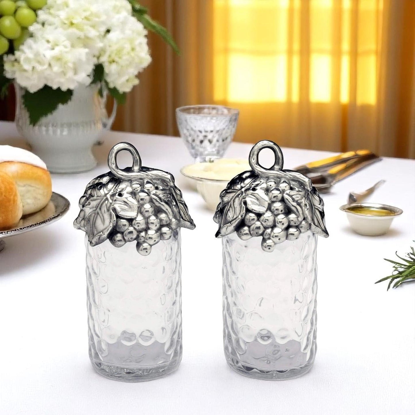 Grape Salt and Pepper Set - themonogram manor 