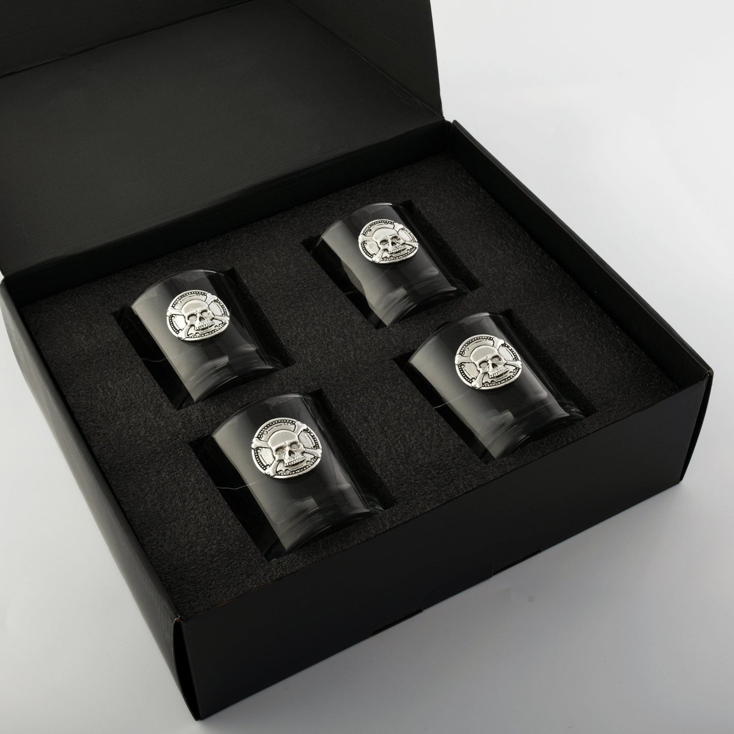 Skull Bar Glasses Set of 4 - themonogram manor 