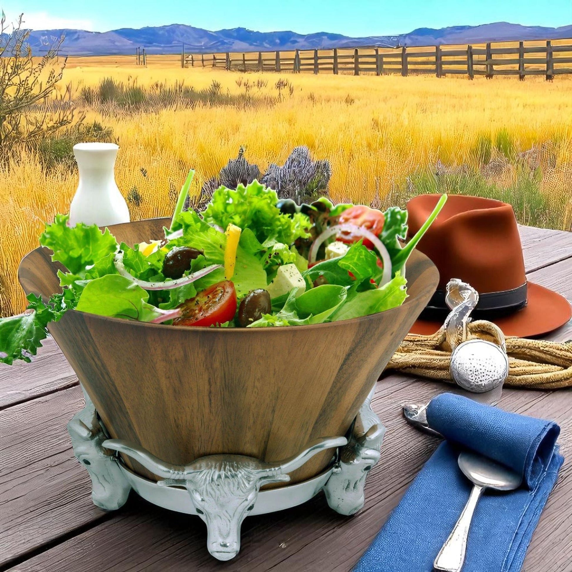 Longhorn Salad Bowl - themonogram manor 