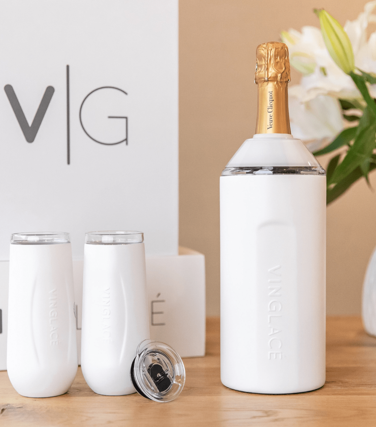 Champagne Gift Set - themonogram manor 