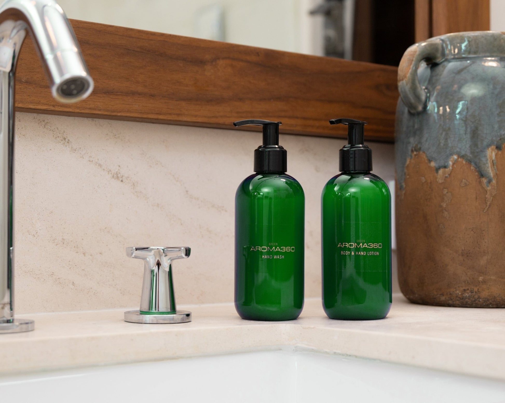 Green Body & Hand Wash - themonogram manor 