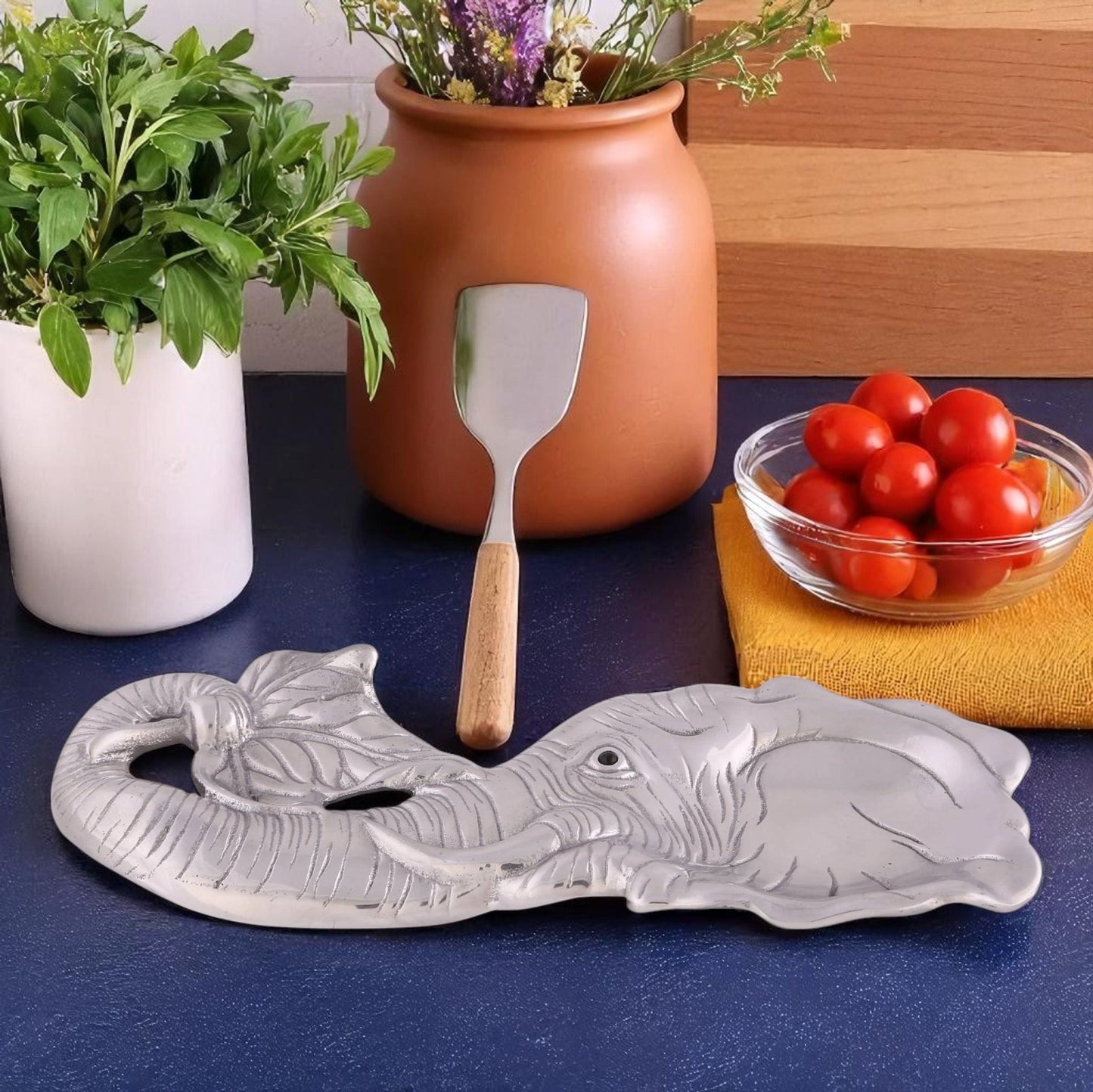 Elephant Spoon Rest - themonogram manor 