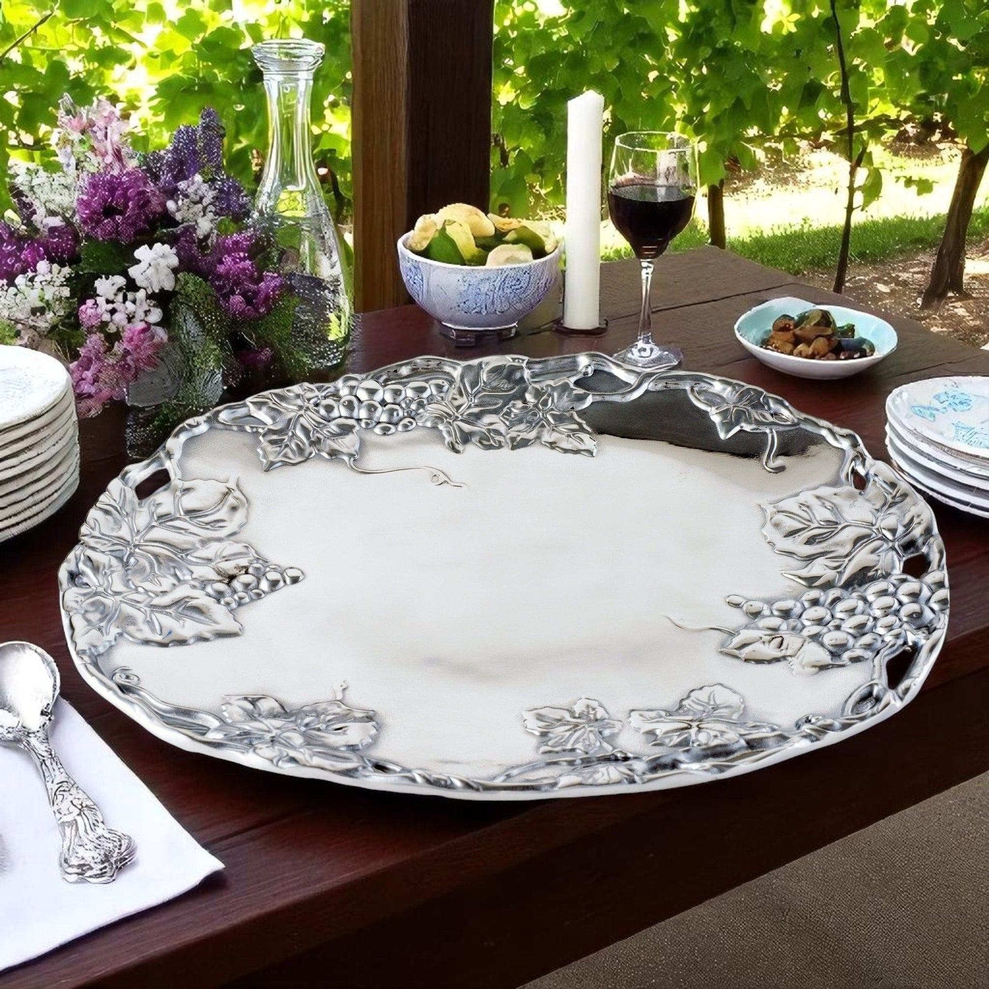 Grape Oval Platter - themonogram manor 