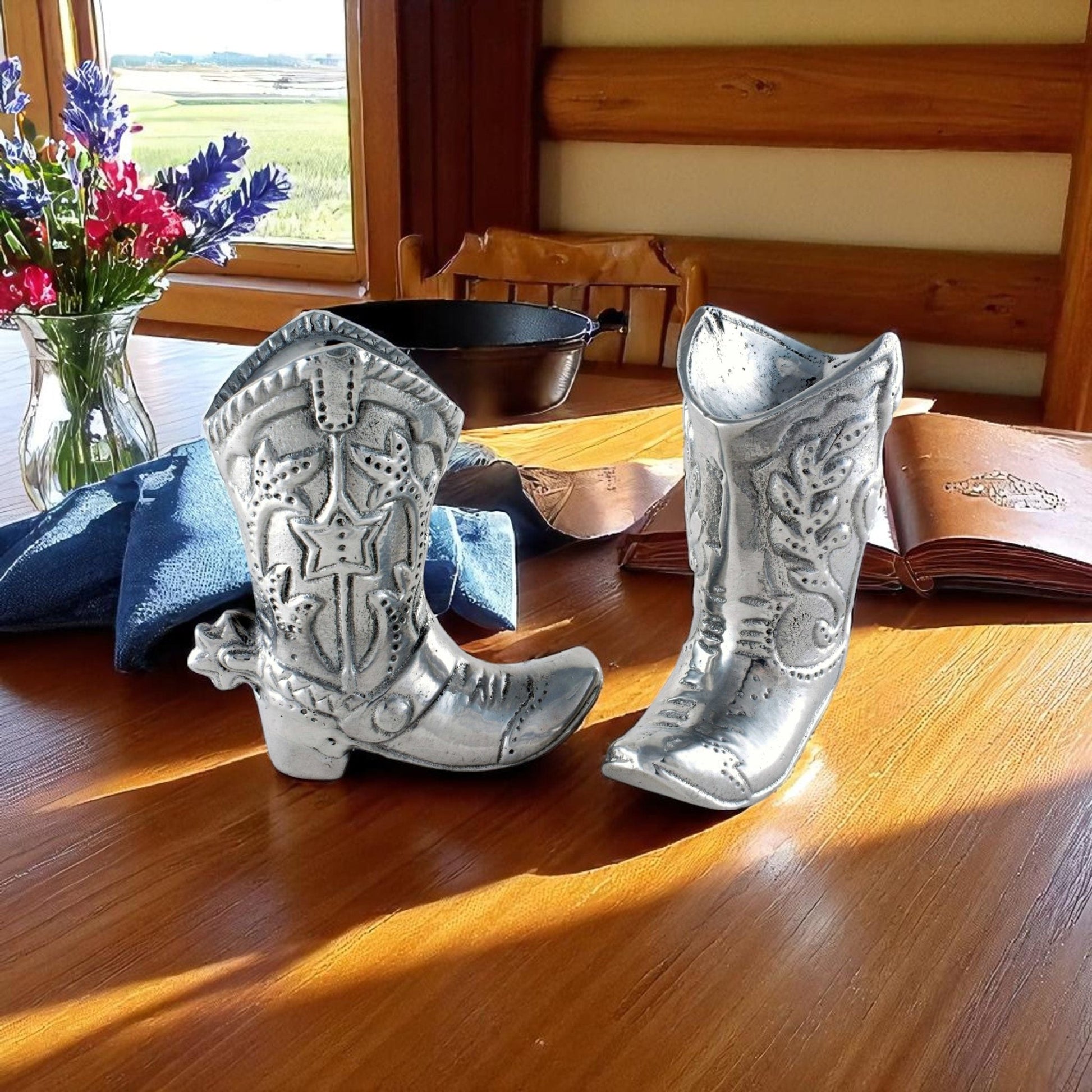 Cowboy Boot Salt and Pepper Set - themonogram manor 