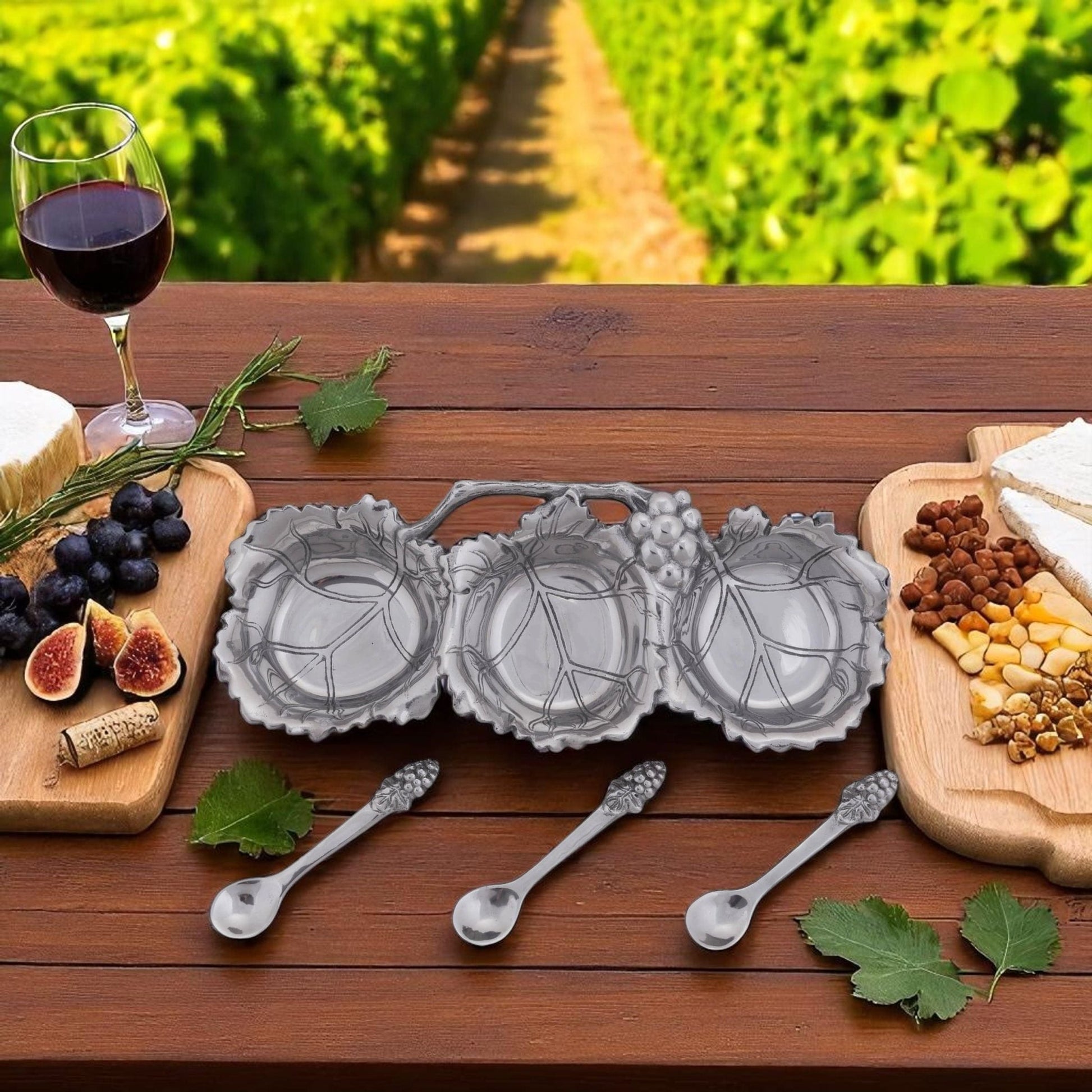 Grape Condiment Server - themonogram manor 