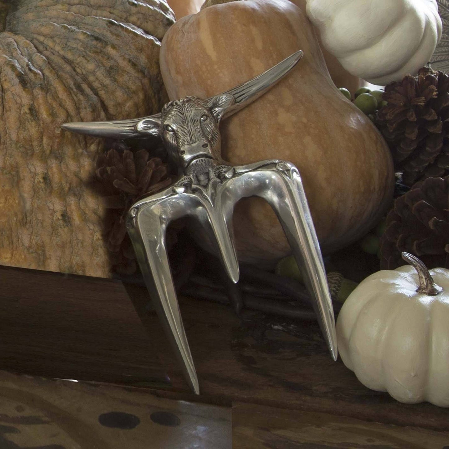 Steer Carving Fork - themonogram manor 