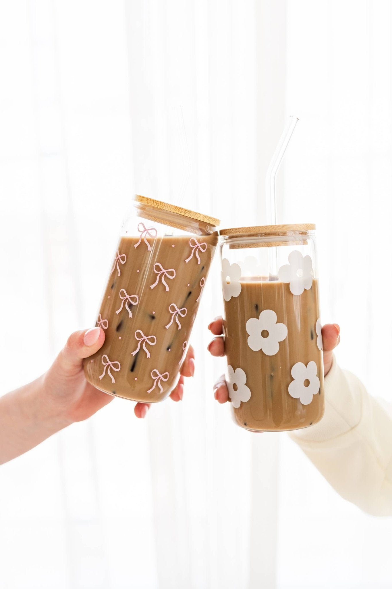 Pink Bow Latte Glass With Lid & Straw - themonogram manor 