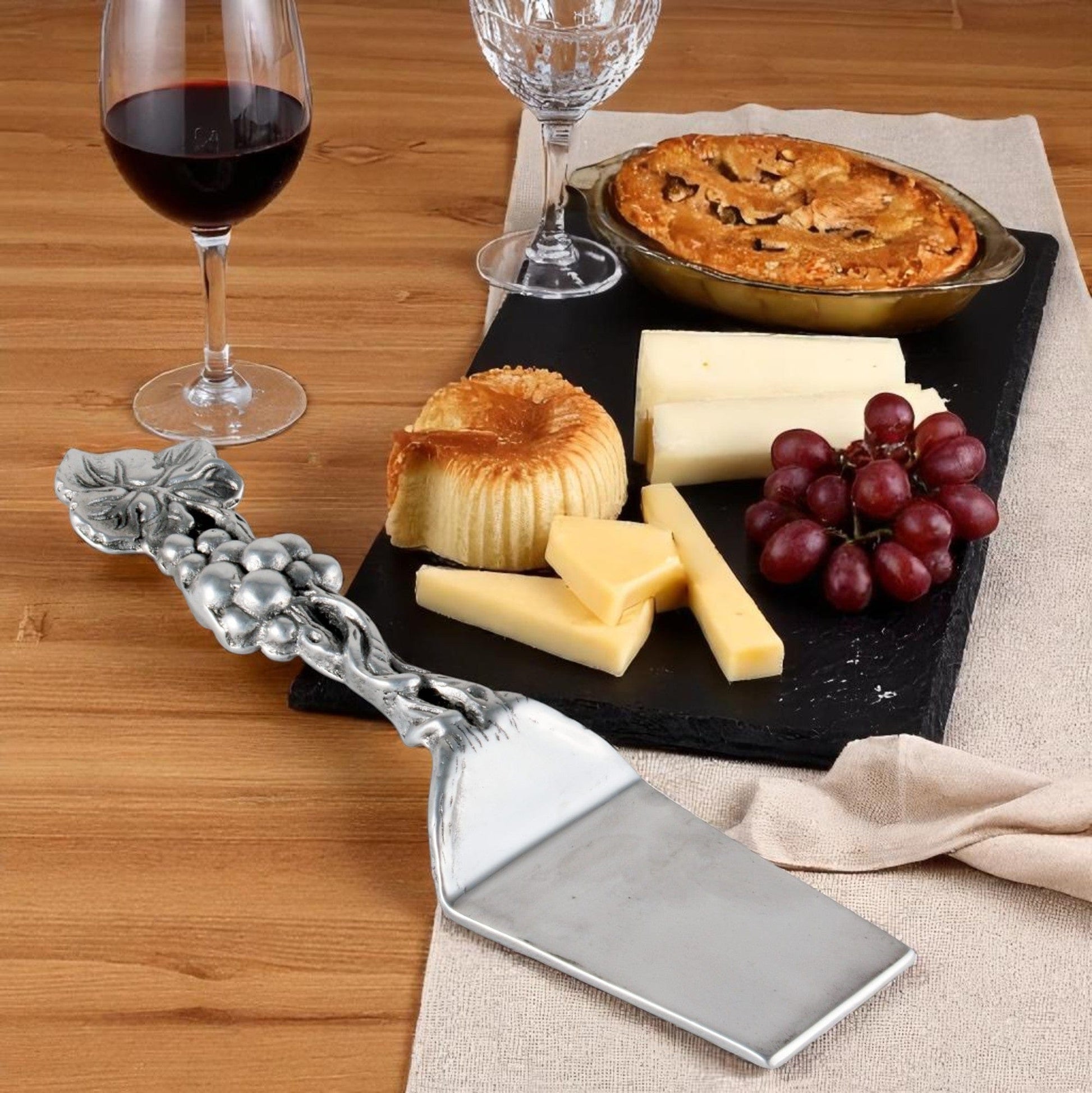 Grape Cake/Lasagna Server - themonogram manor 