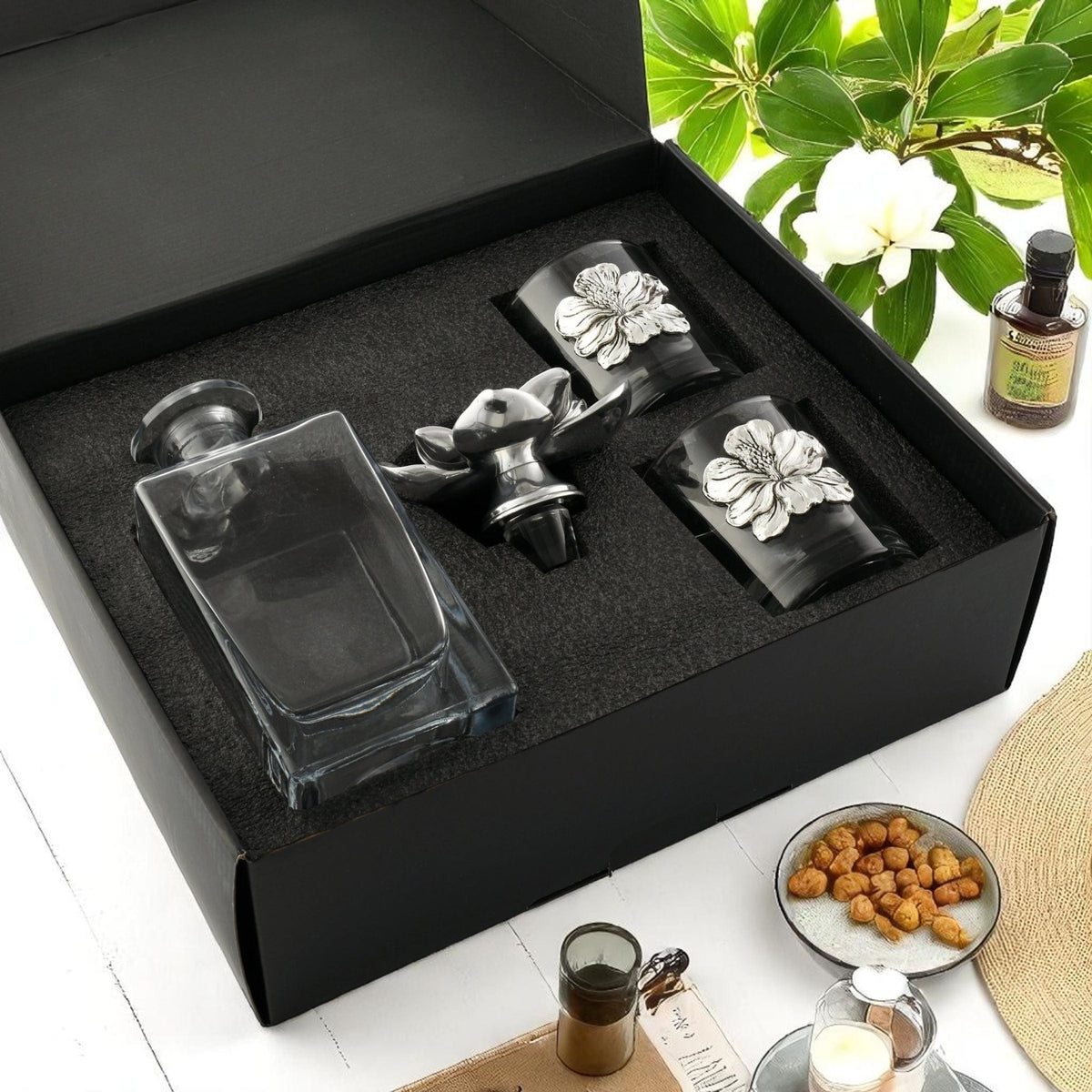Magnolia Decanter Set with Glasses - themonogram manor 