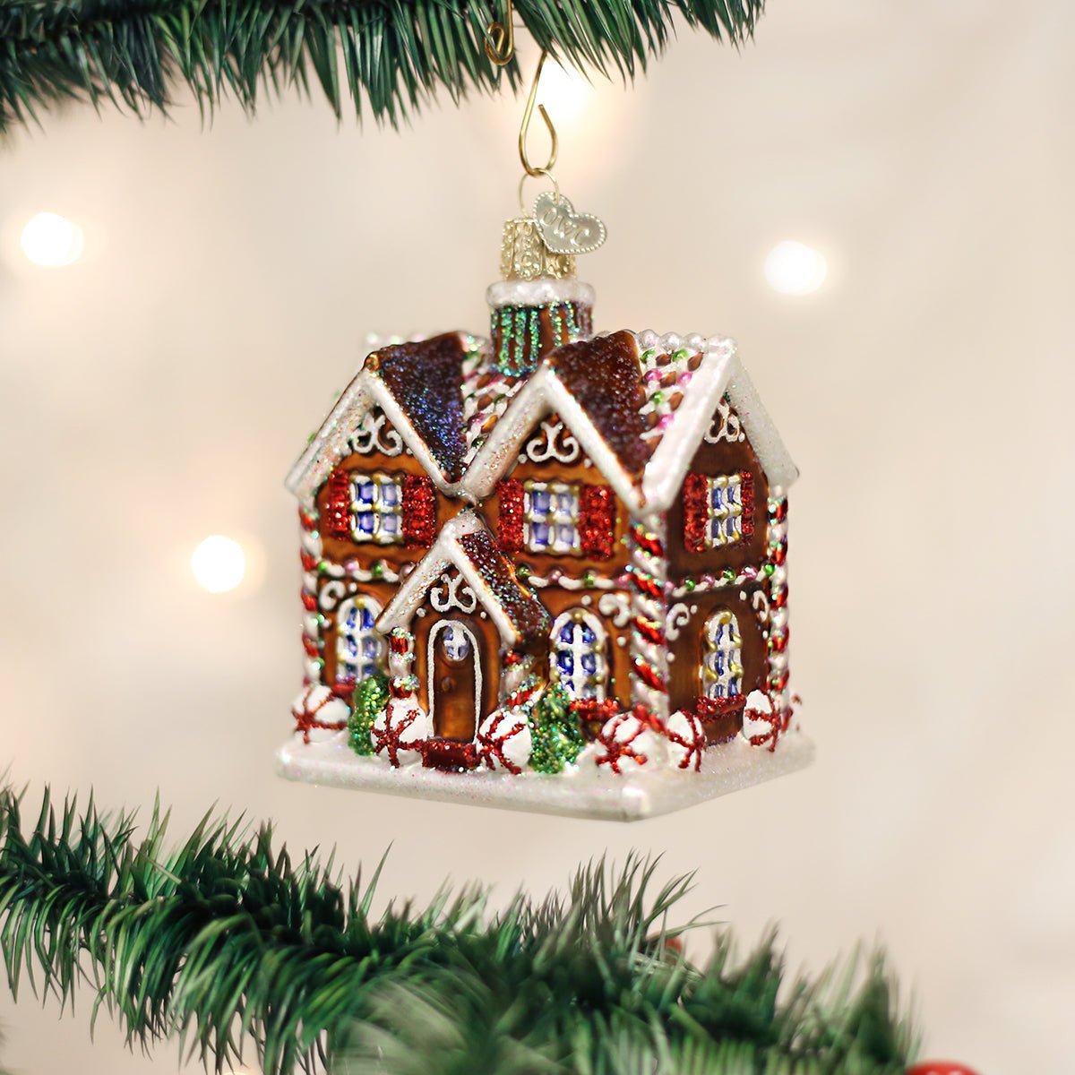 Christmastime Cottage - themonogram manor 